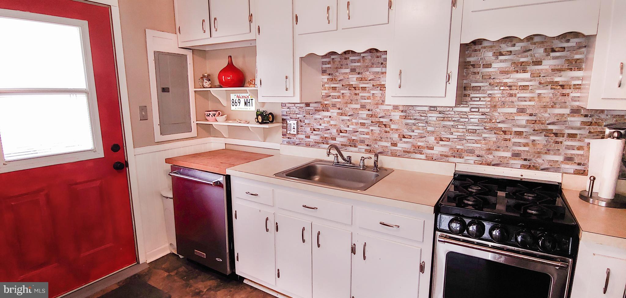 PINEY POINT HOMES - Residential