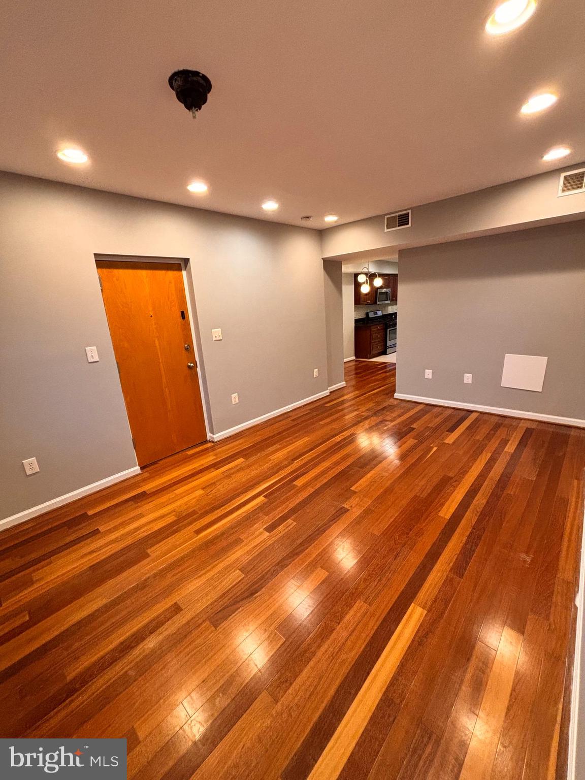 2504 22ND STREET NE 6