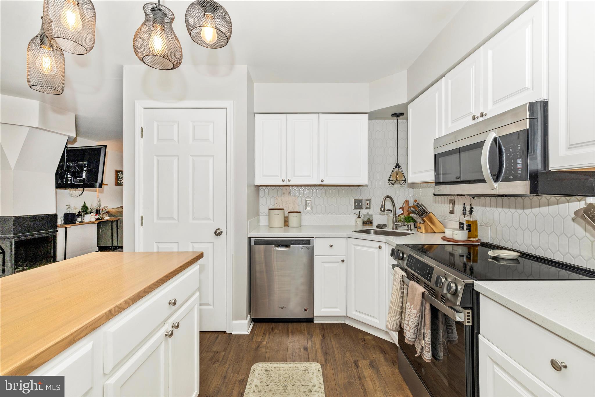 SPRING RIDGE - Residential