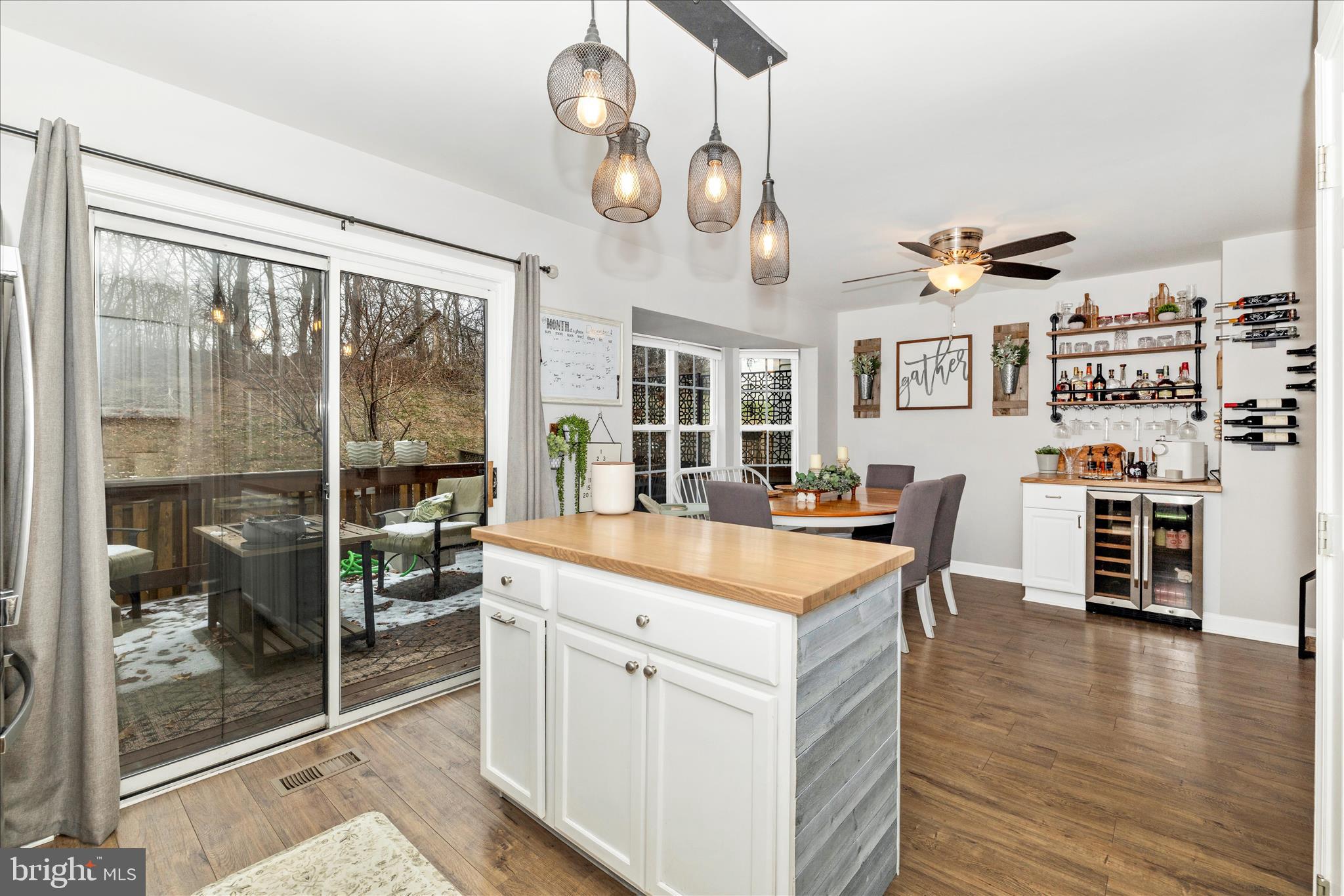 SPRING RIDGE - Residential