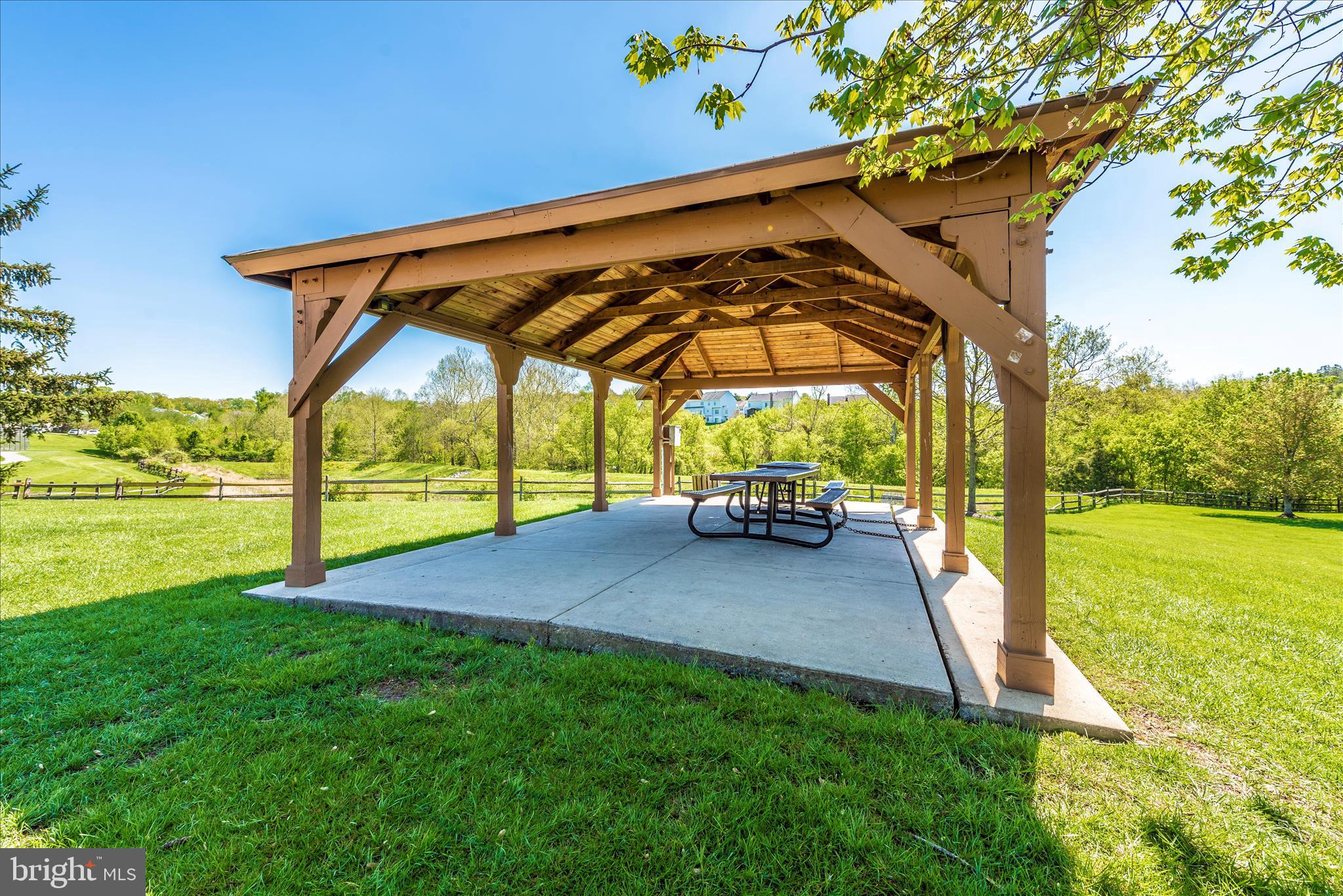 SPRING RIDGE - Residential