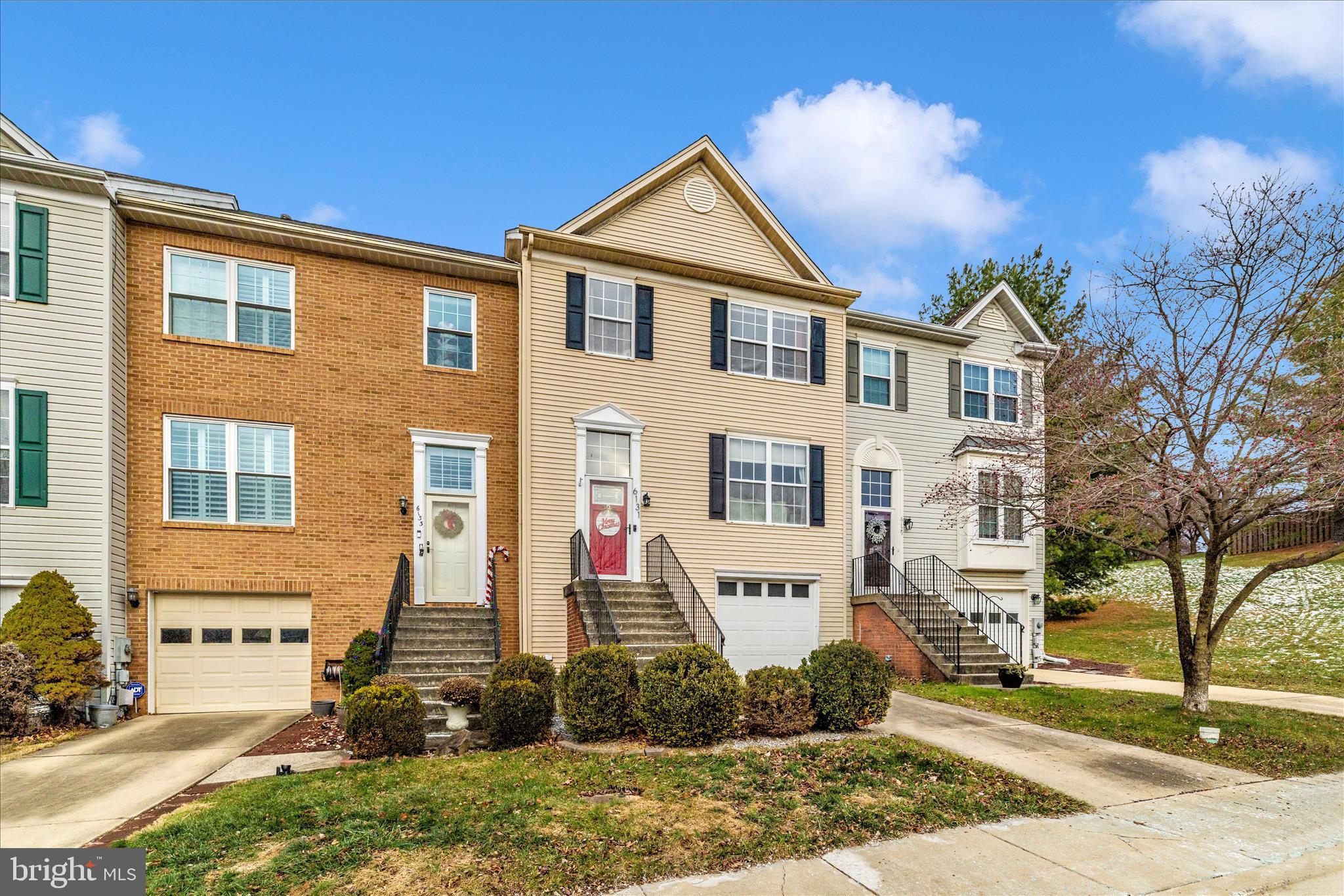 SPRING RIDGE - Residential