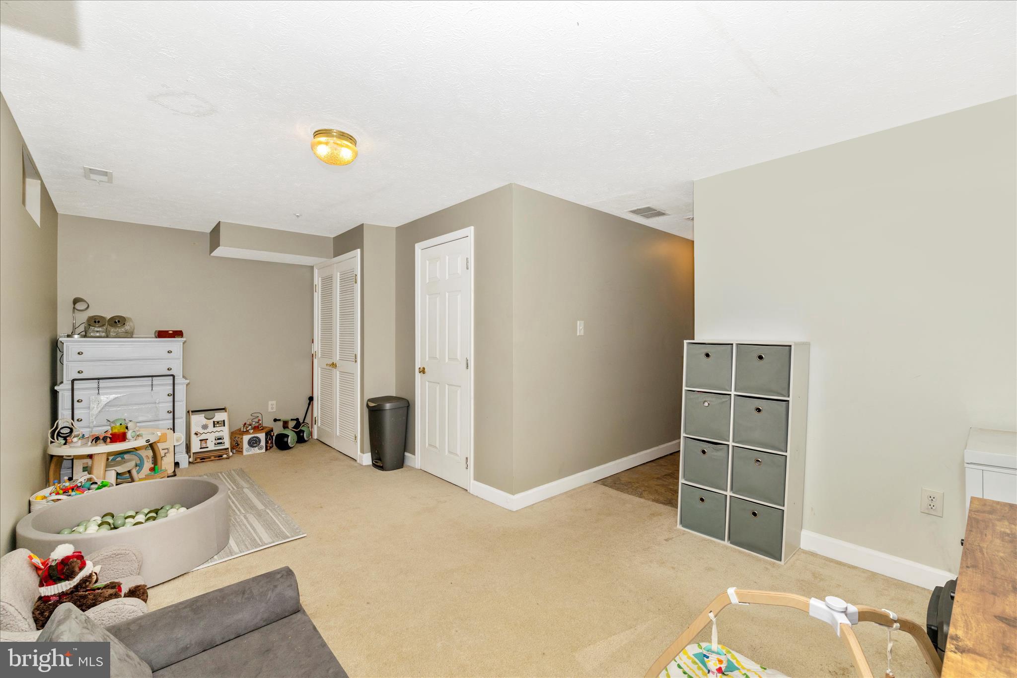 SPRING RIDGE - Residential