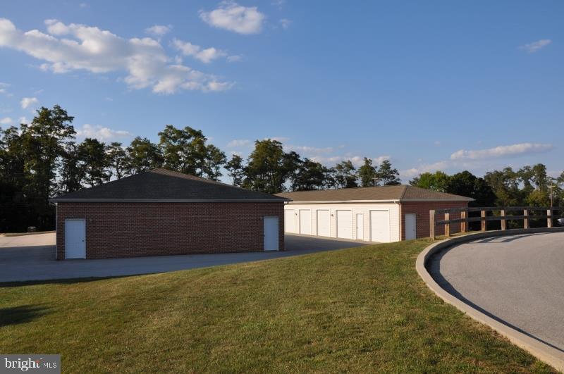 REGENTS' GLEN/GREENLEIGH - Residential
