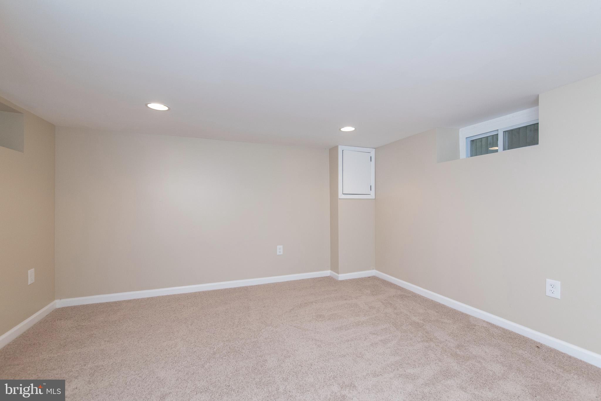 HAMPDEN HISTORIC DISTRICT - Residential