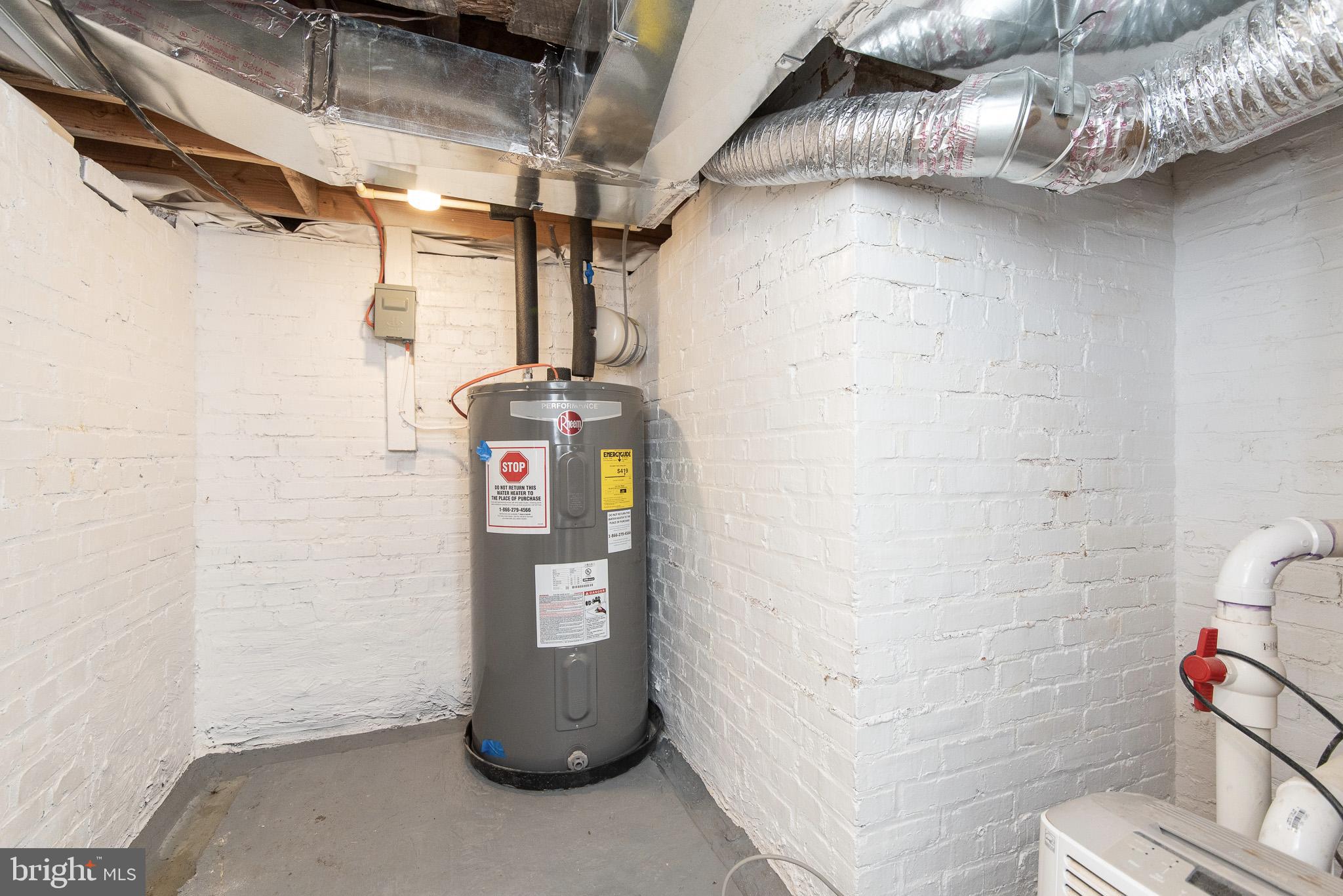 HAMPDEN HISTORIC DISTRICT - Residential