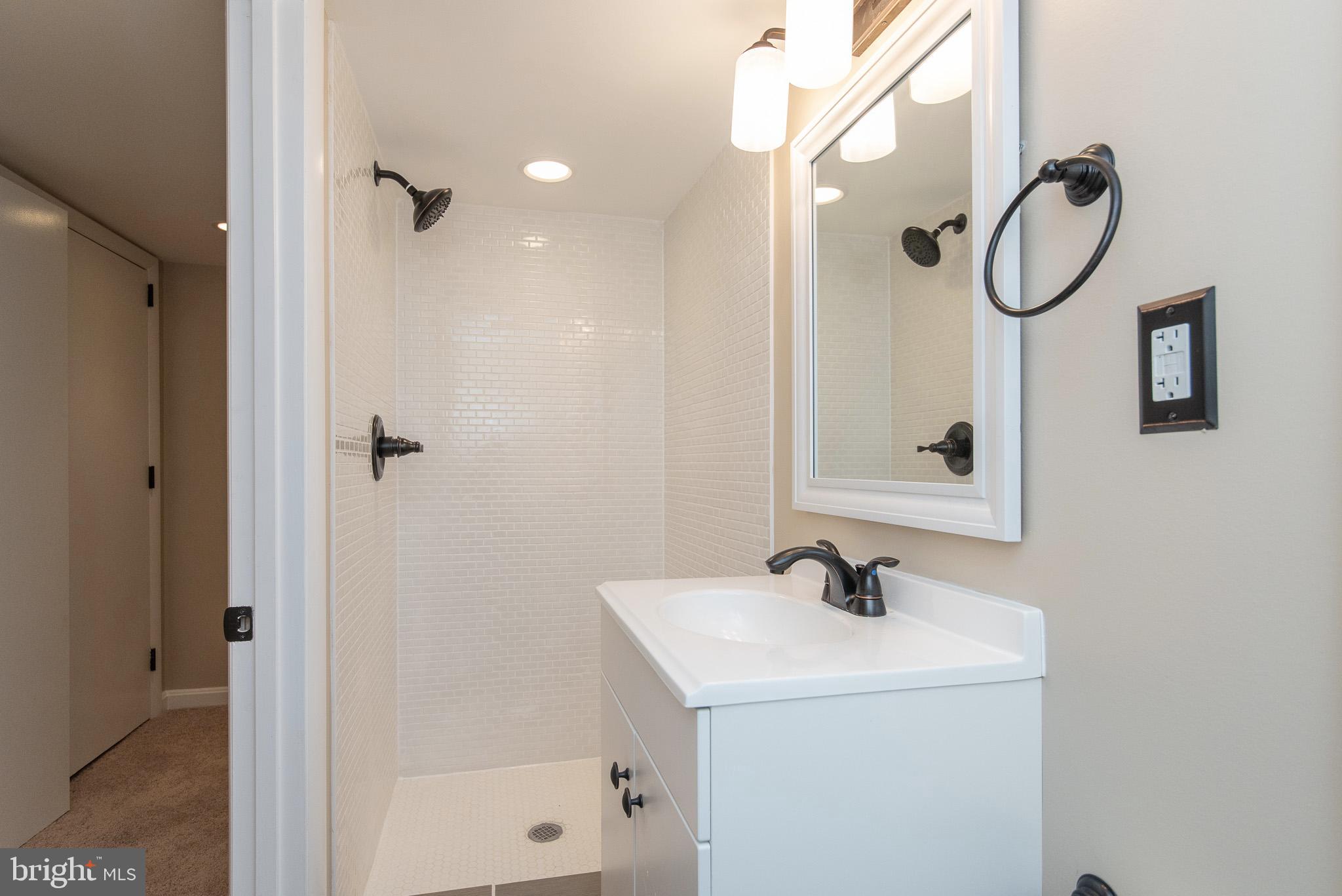 HAMPDEN HISTORIC DISTRICT - Residential