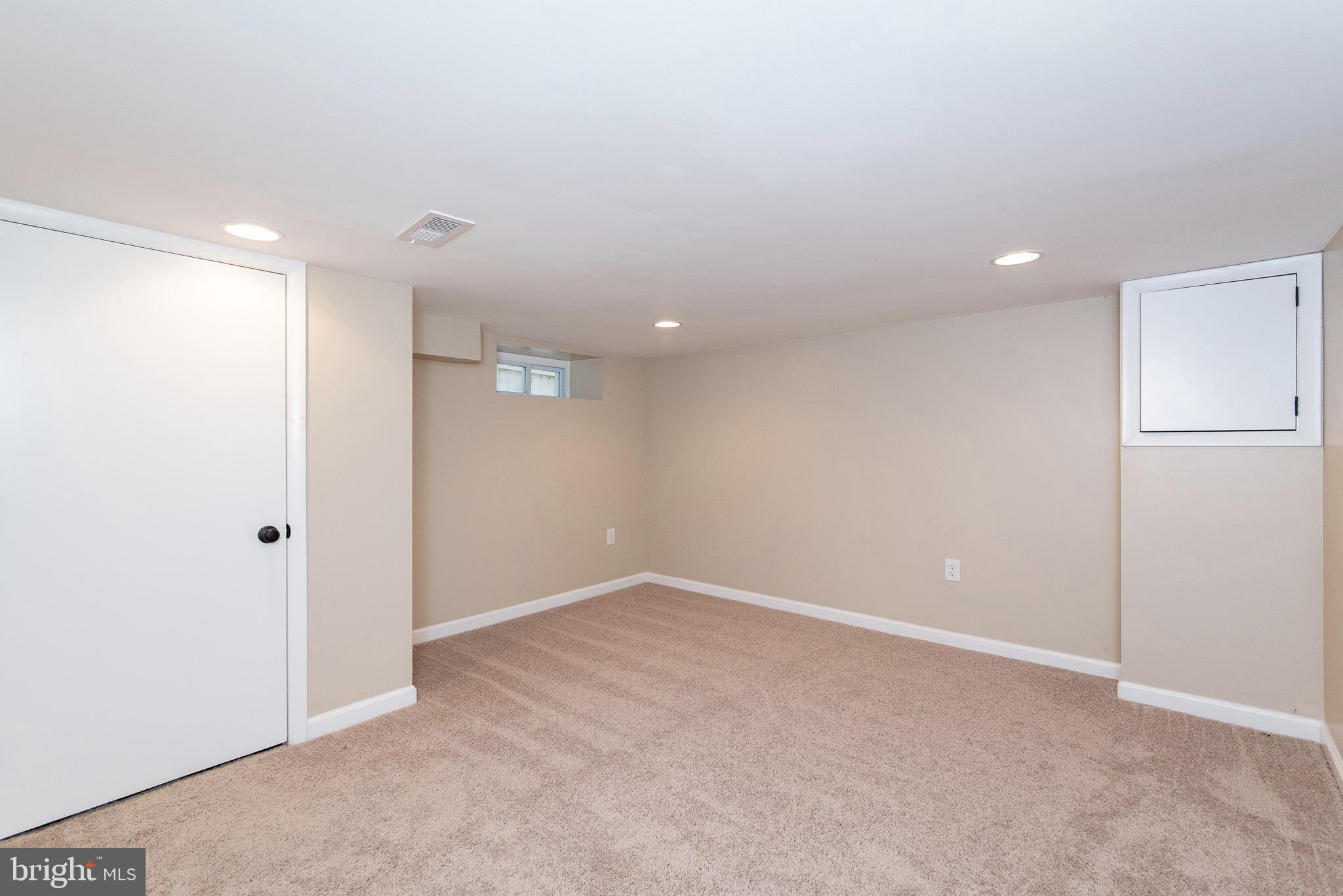 HAMPDEN HISTORIC DISTRICT - Residential