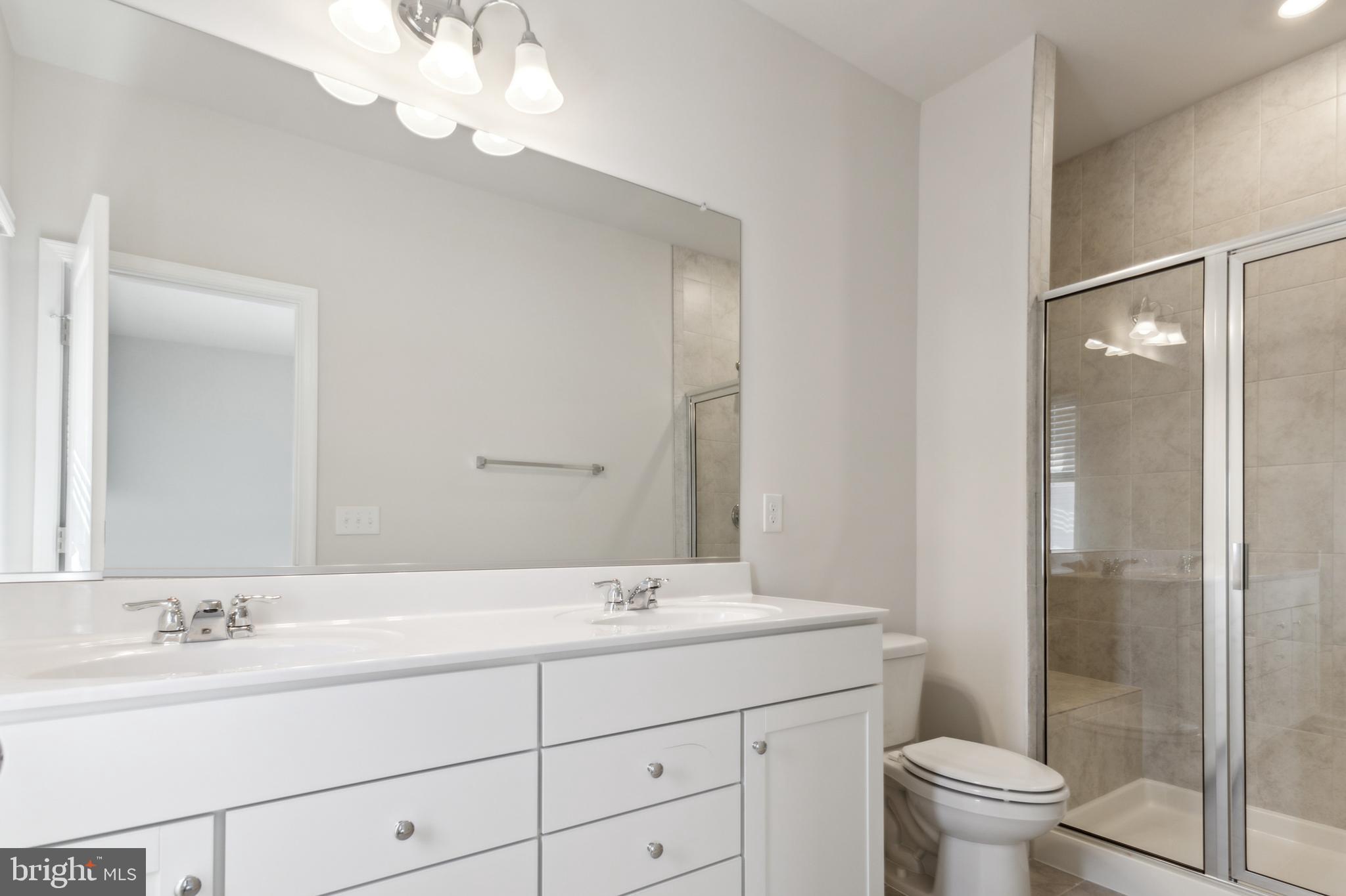 JEFFERSON SQUARE - Residential