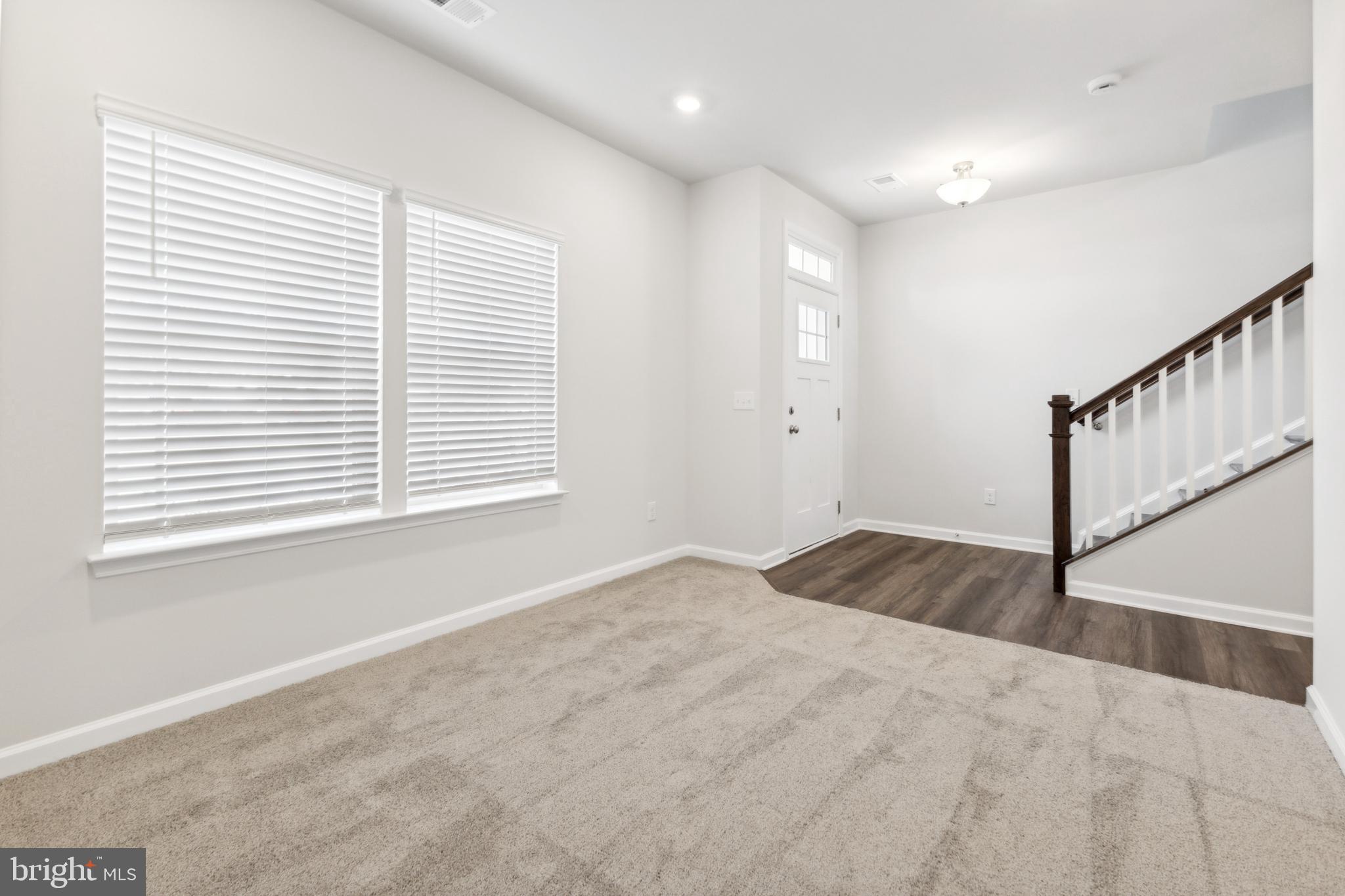 JEFFERSON SQUARE - Residential