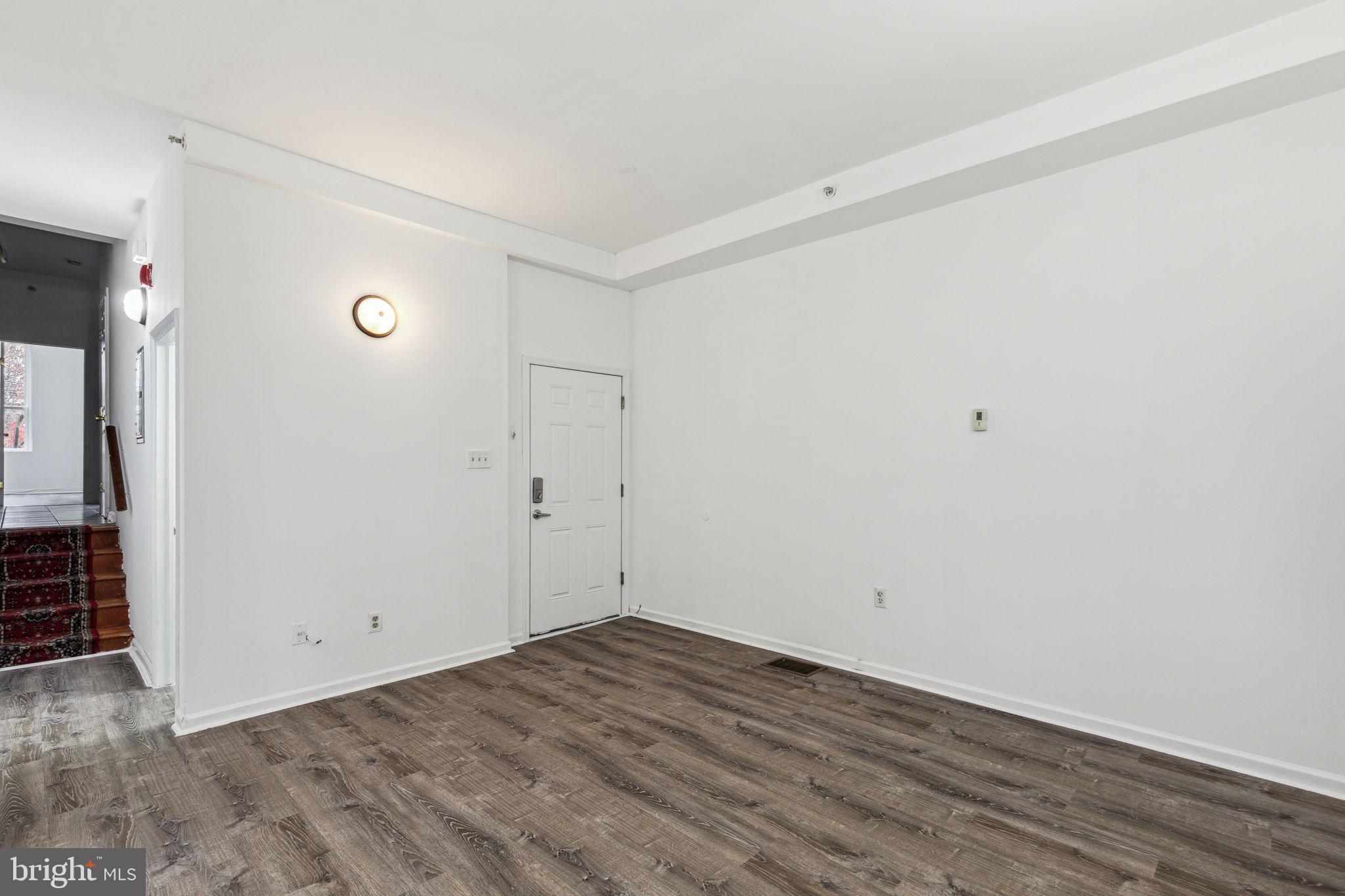 PHILADELPHIA (NORTHWEST) - Residential Lease