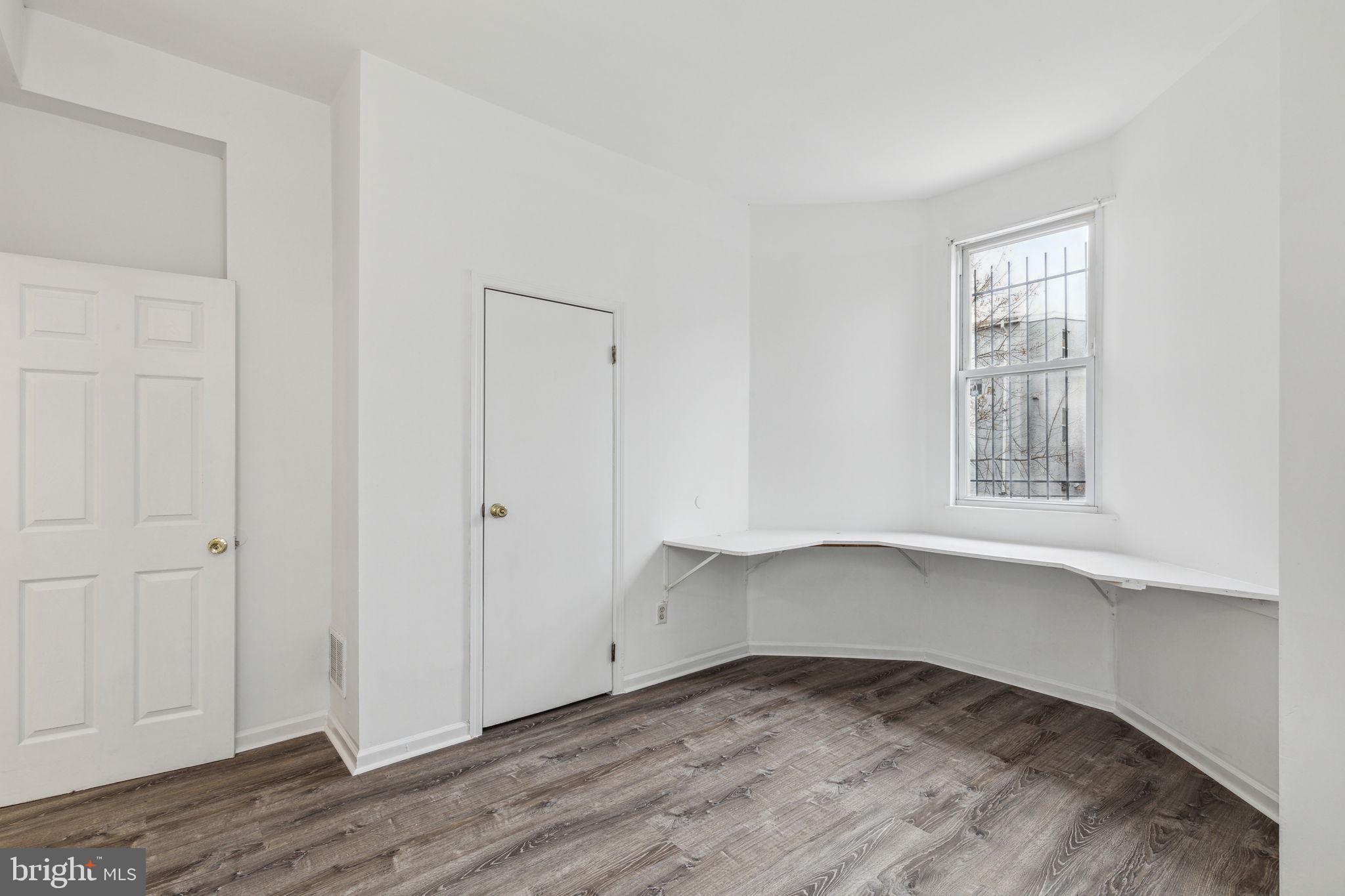 PHILADELPHIA (NORTHWEST) - Residential Lease