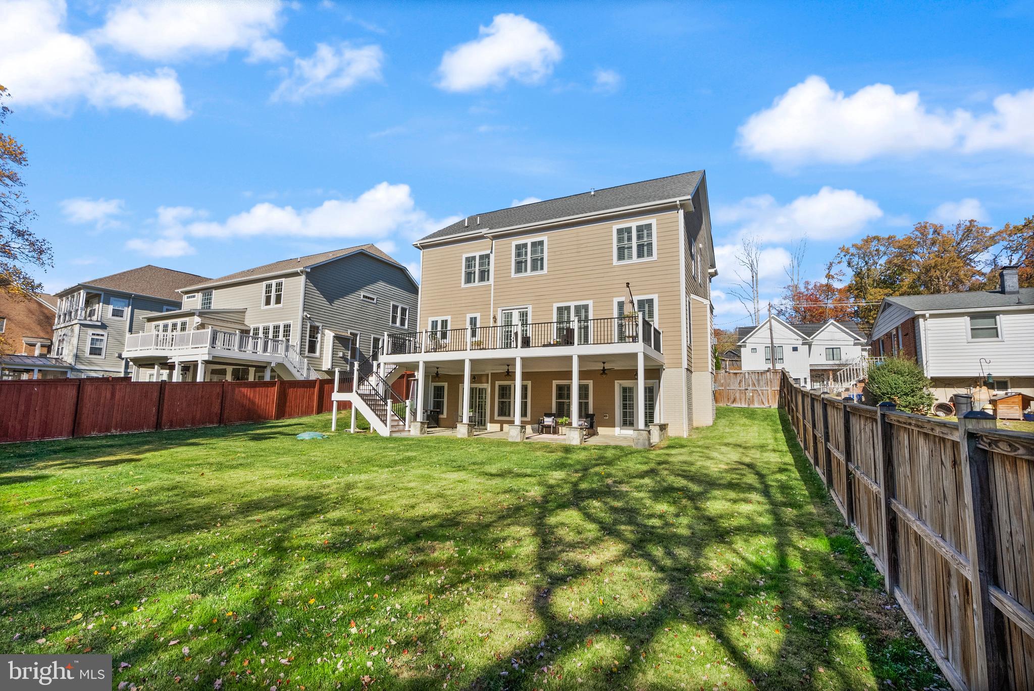 VIENNA WOODS - Residential