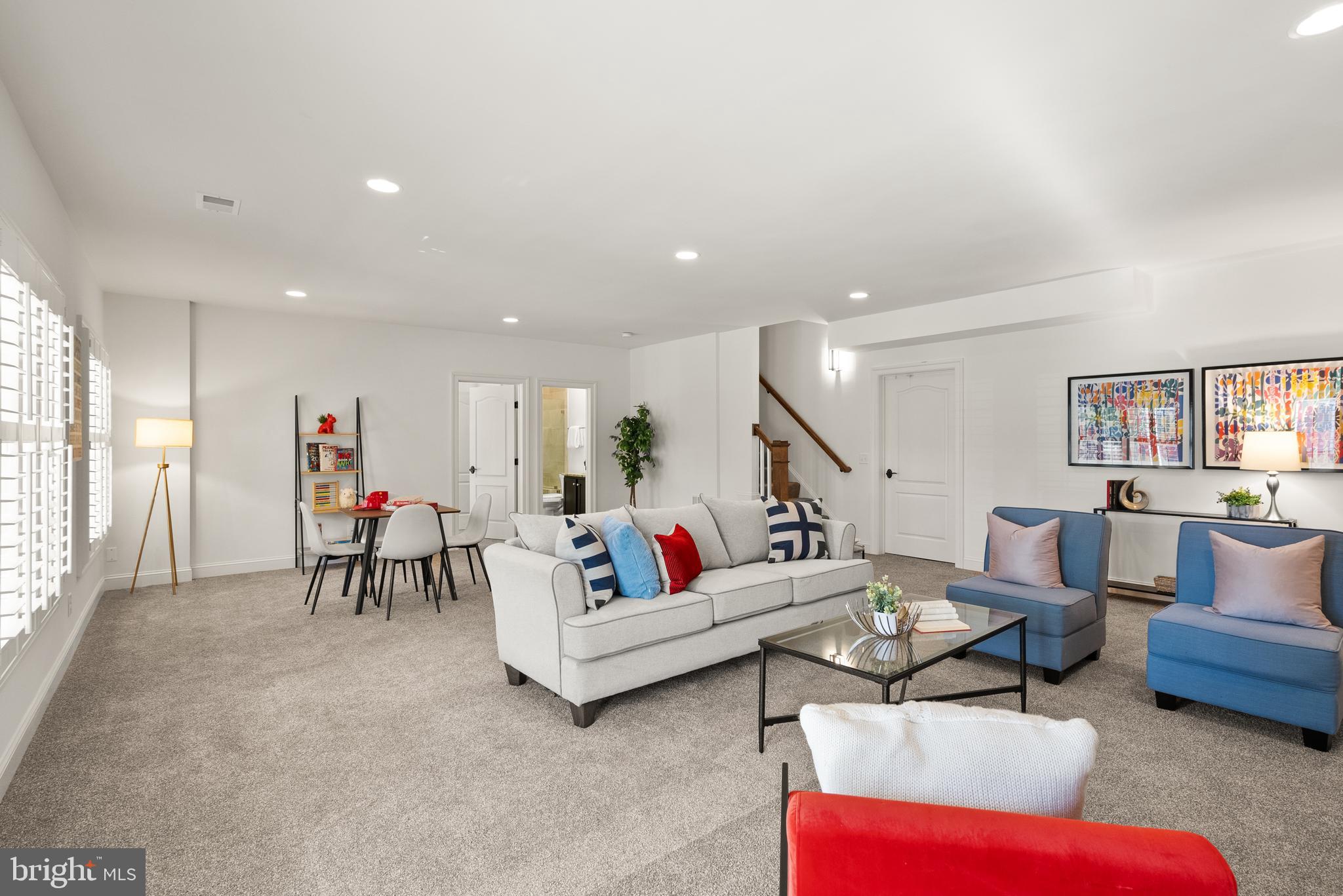 VIENNA WOODS - Residential