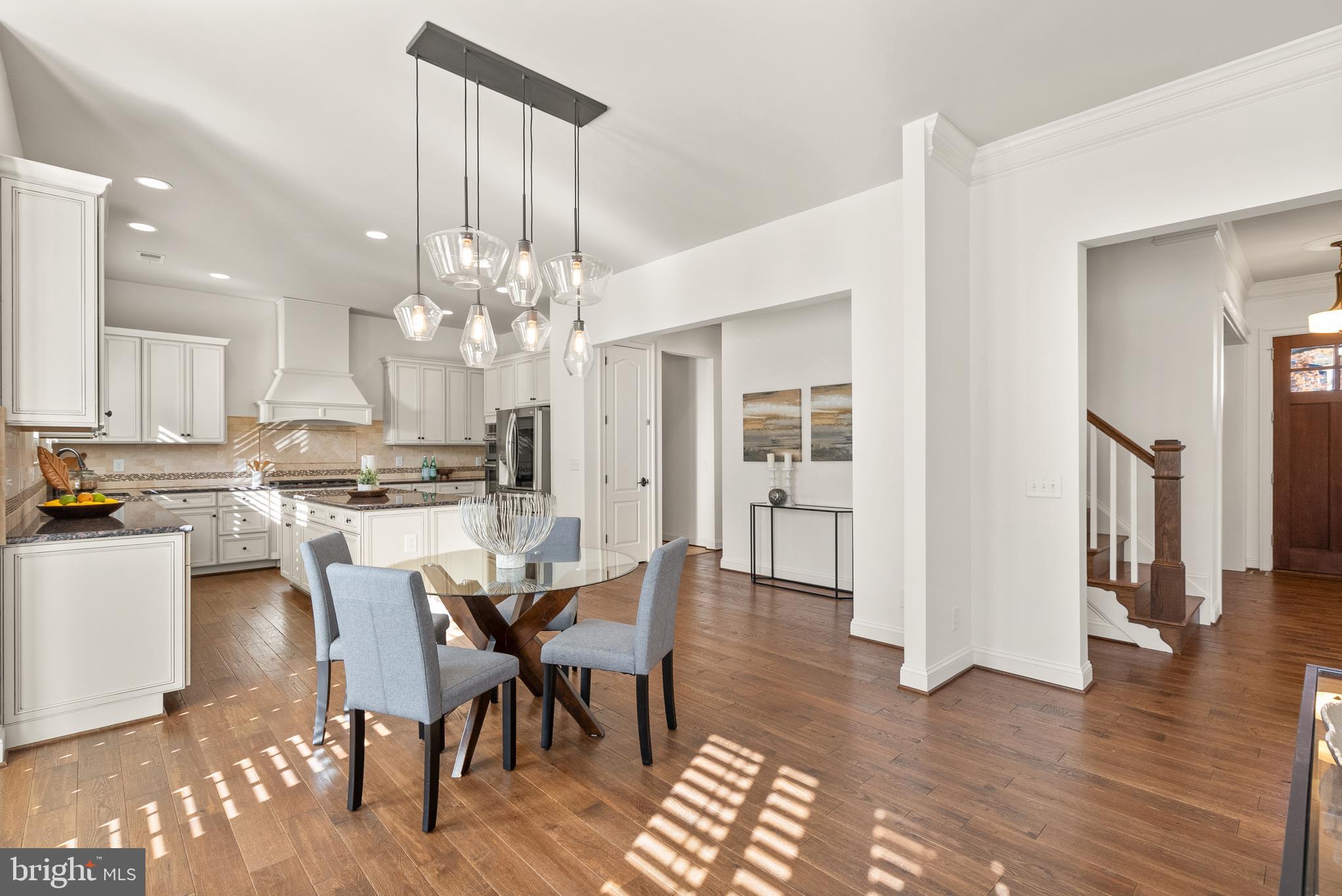 VIENNA WOODS - Residential