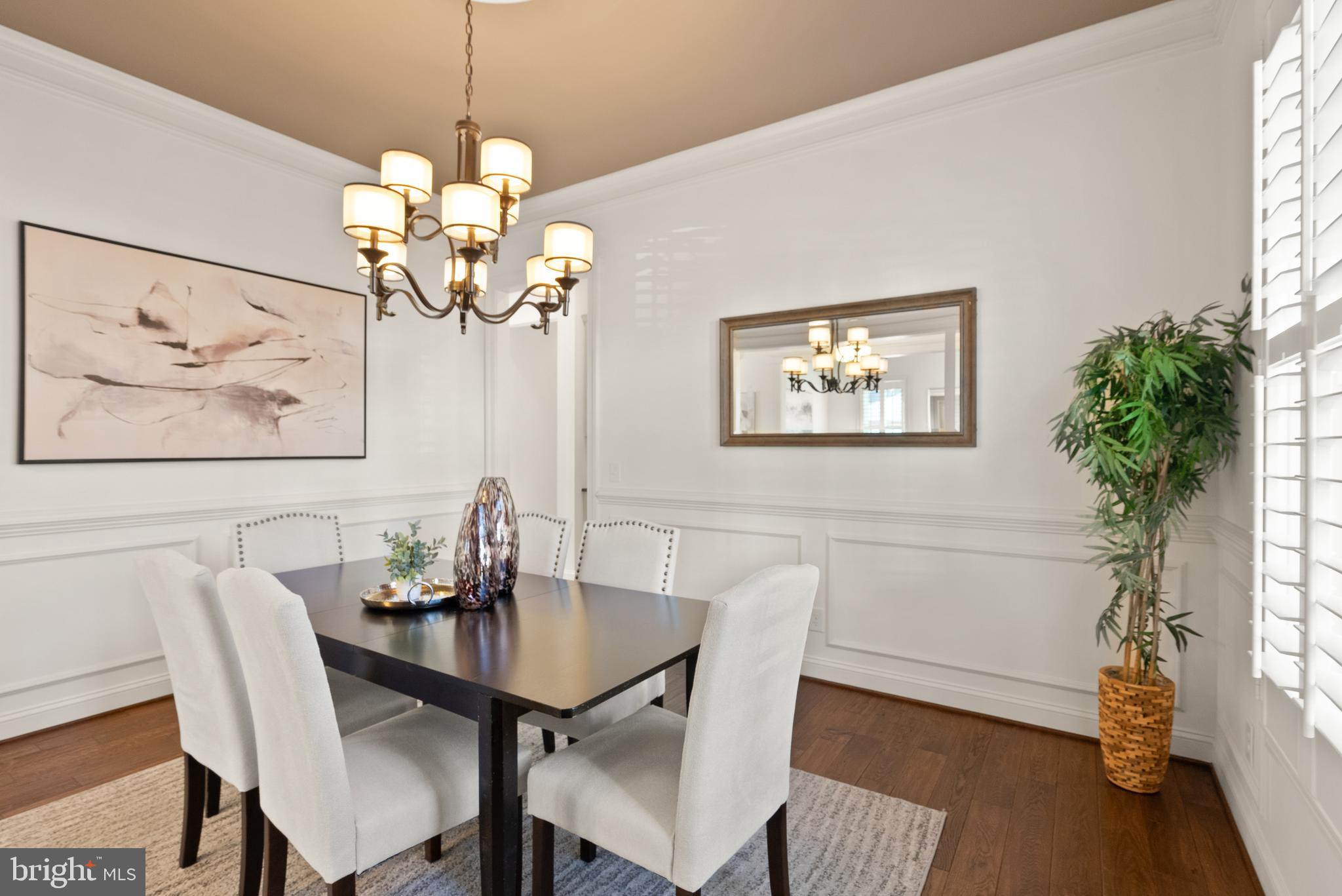 VIENNA WOODS - Residential