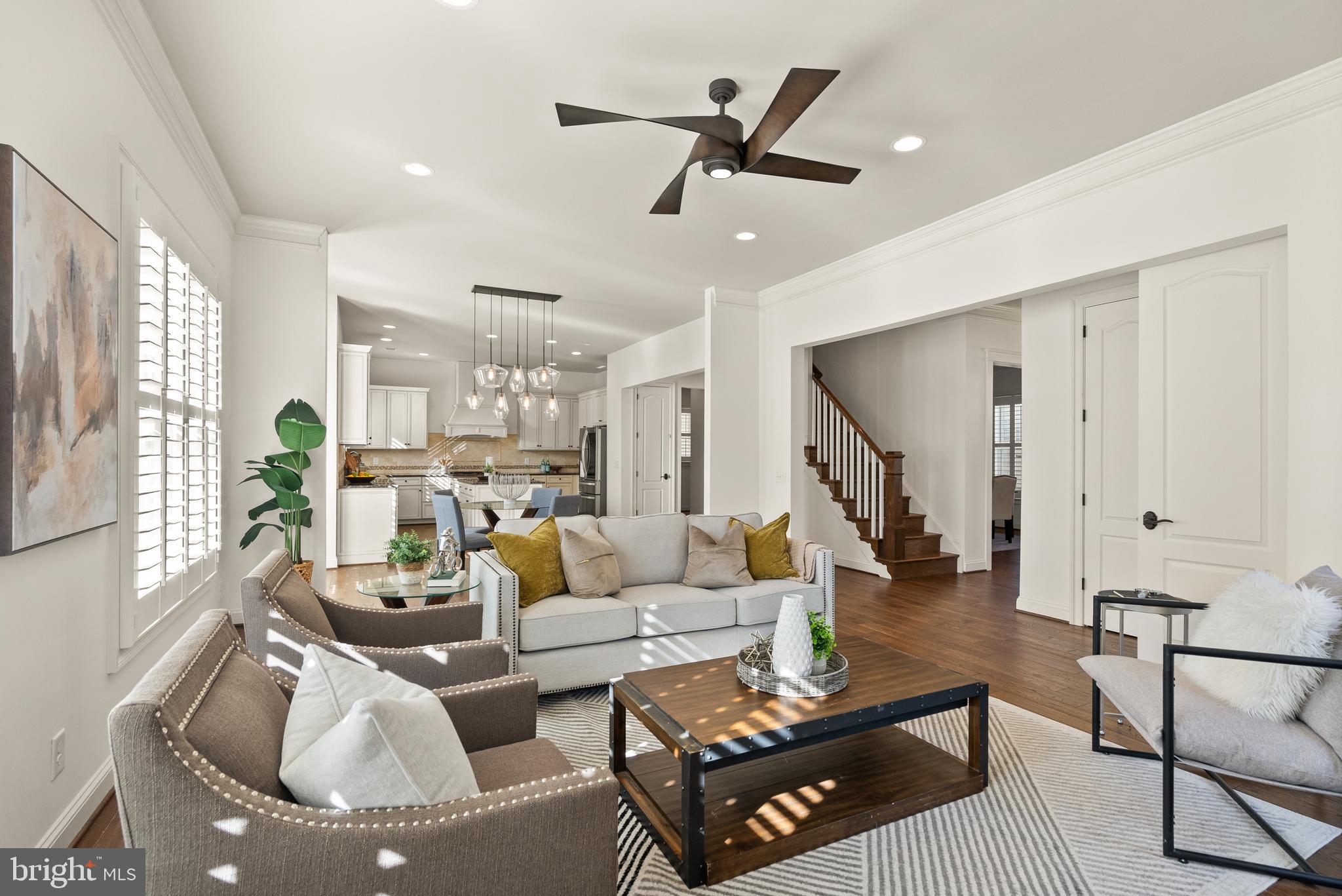 VIENNA WOODS - Residential