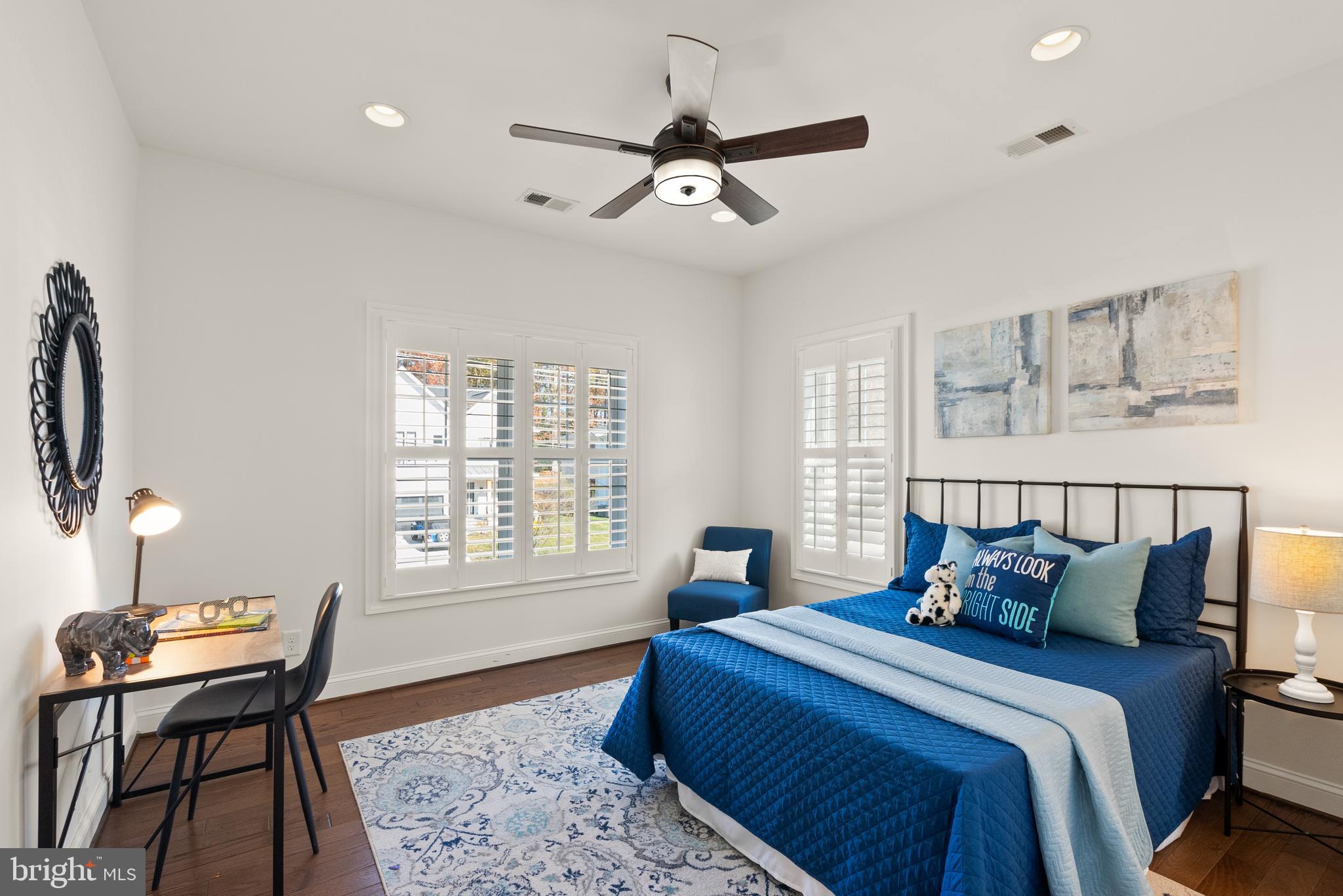 VIENNA WOODS - Residential