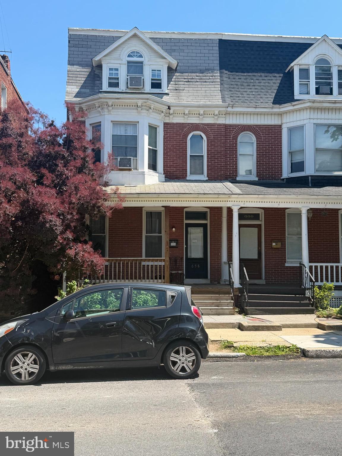 THE AVENUES - Residential Income