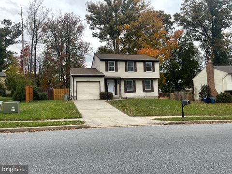 Photo of 4210 Mary Ridge Dr, RANDALLSTOWN, MD 21133 (MLS # MDBC2144384) Photo of 4210 Mary Ridge Dr, RANDALLSTOWN, MD 21133 (MLS # MDBC2144384)