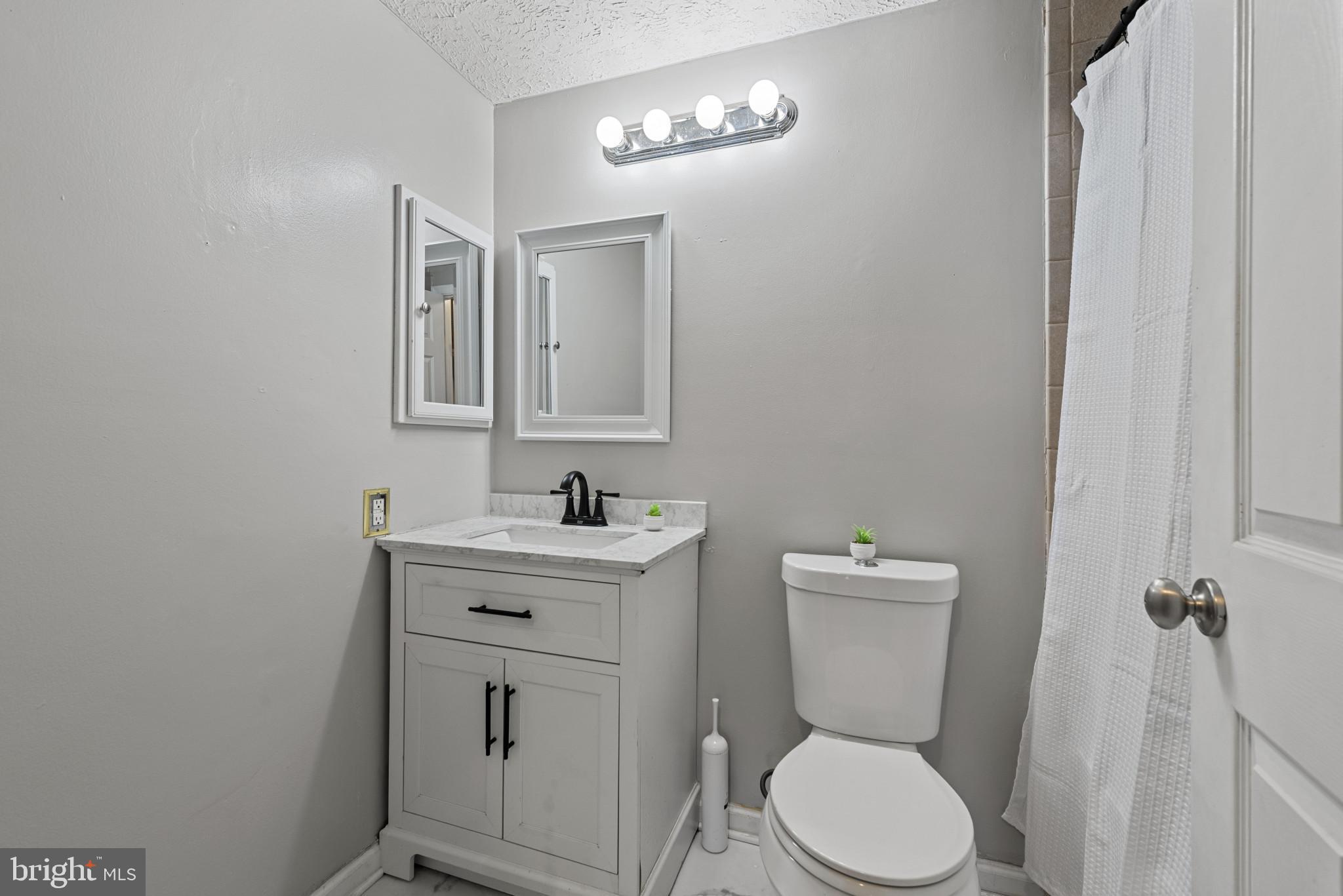 OLDE MILL ESTATES - Residential