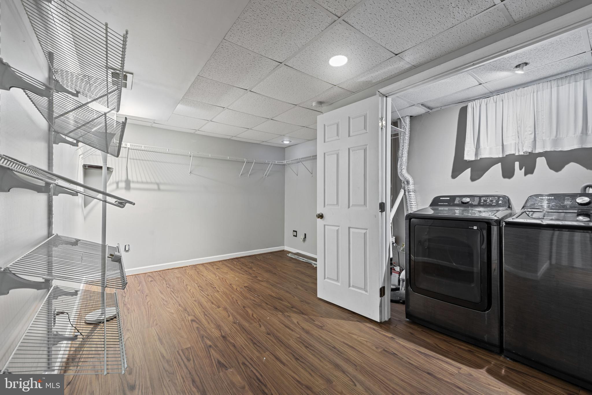 OLDE MILL ESTATES - Residential