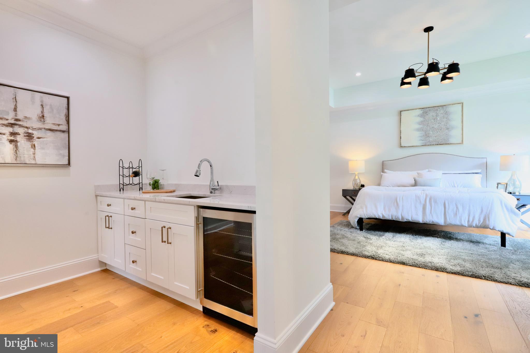 TOWN AND COUNTRY ESTATES - Residential