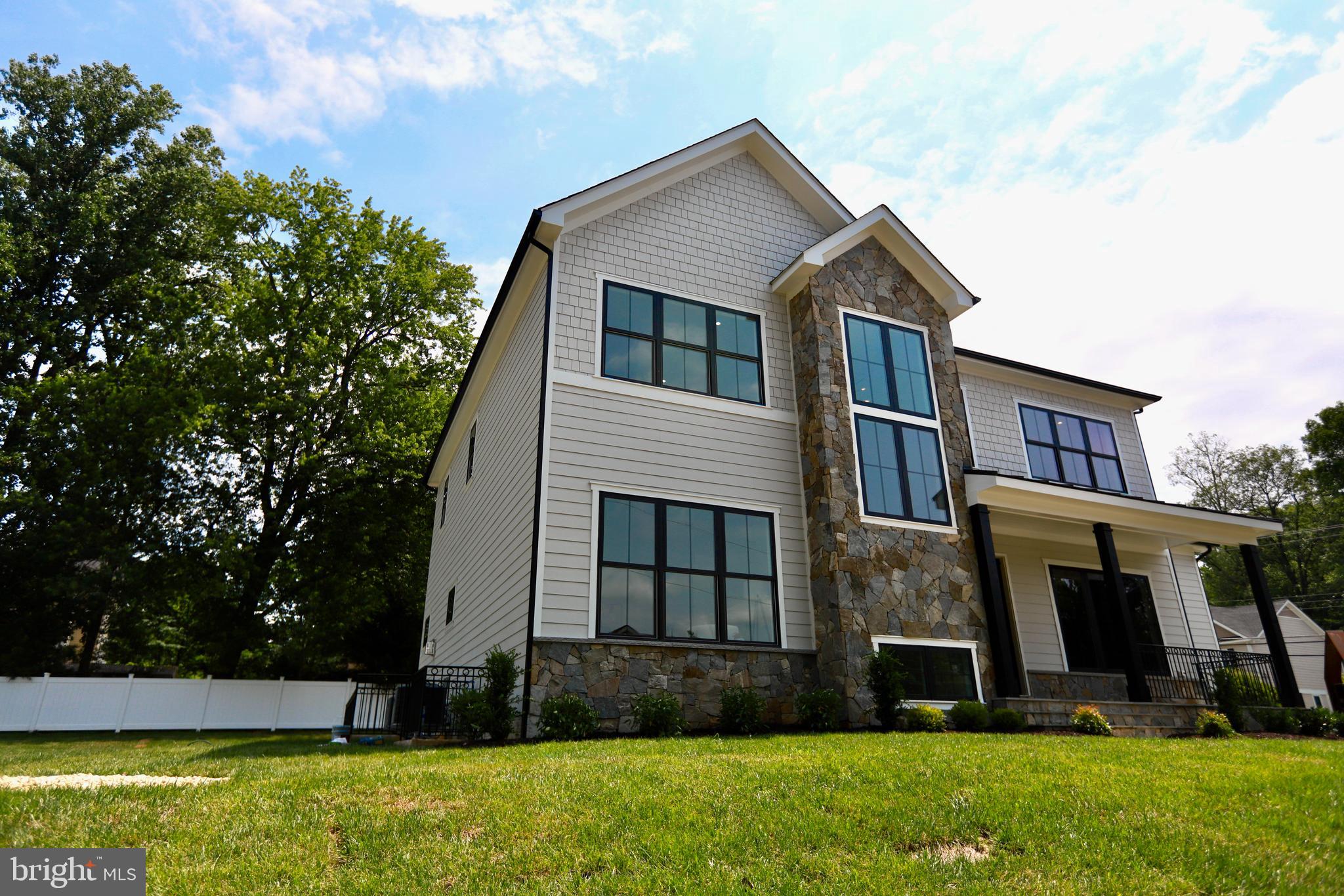 TOWN AND COUNTRY ESTATES - Residential