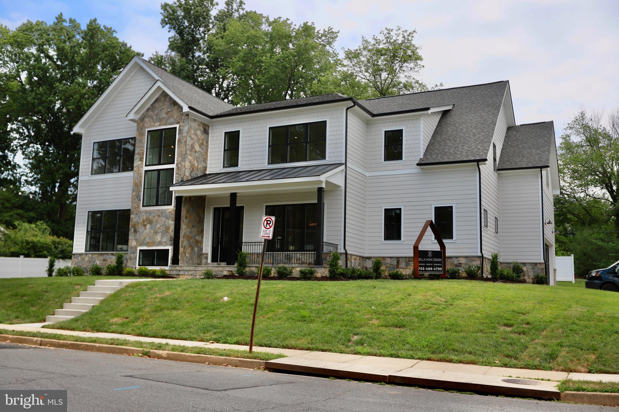 TOWN AND COUNTRY ESTATES - Residential