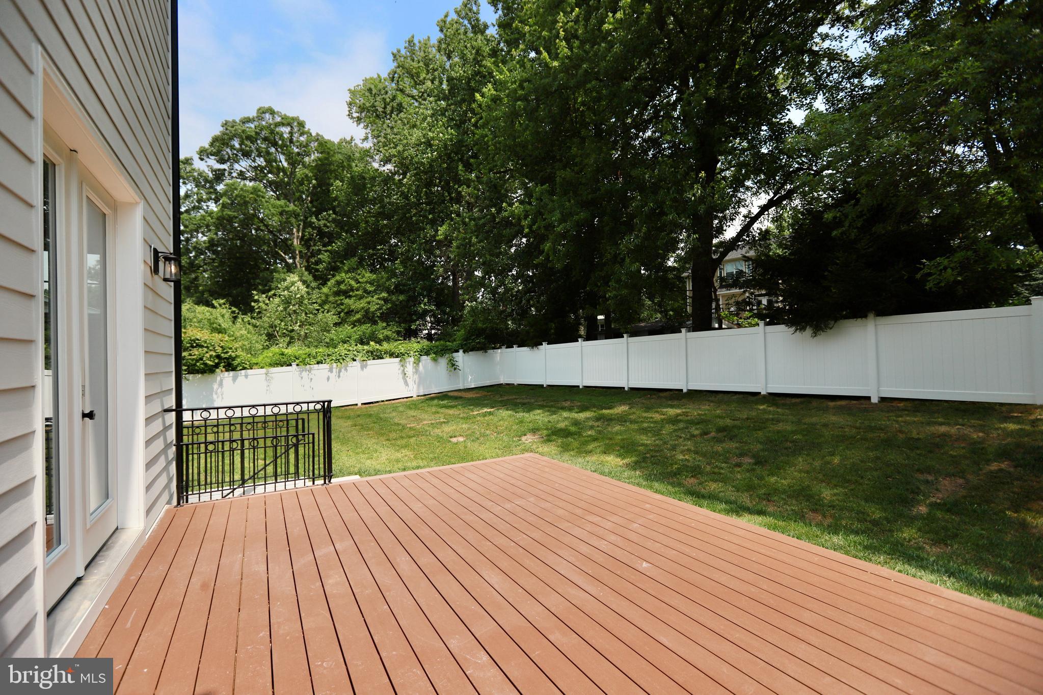 TOWN AND COUNTRY ESTATES - Residential