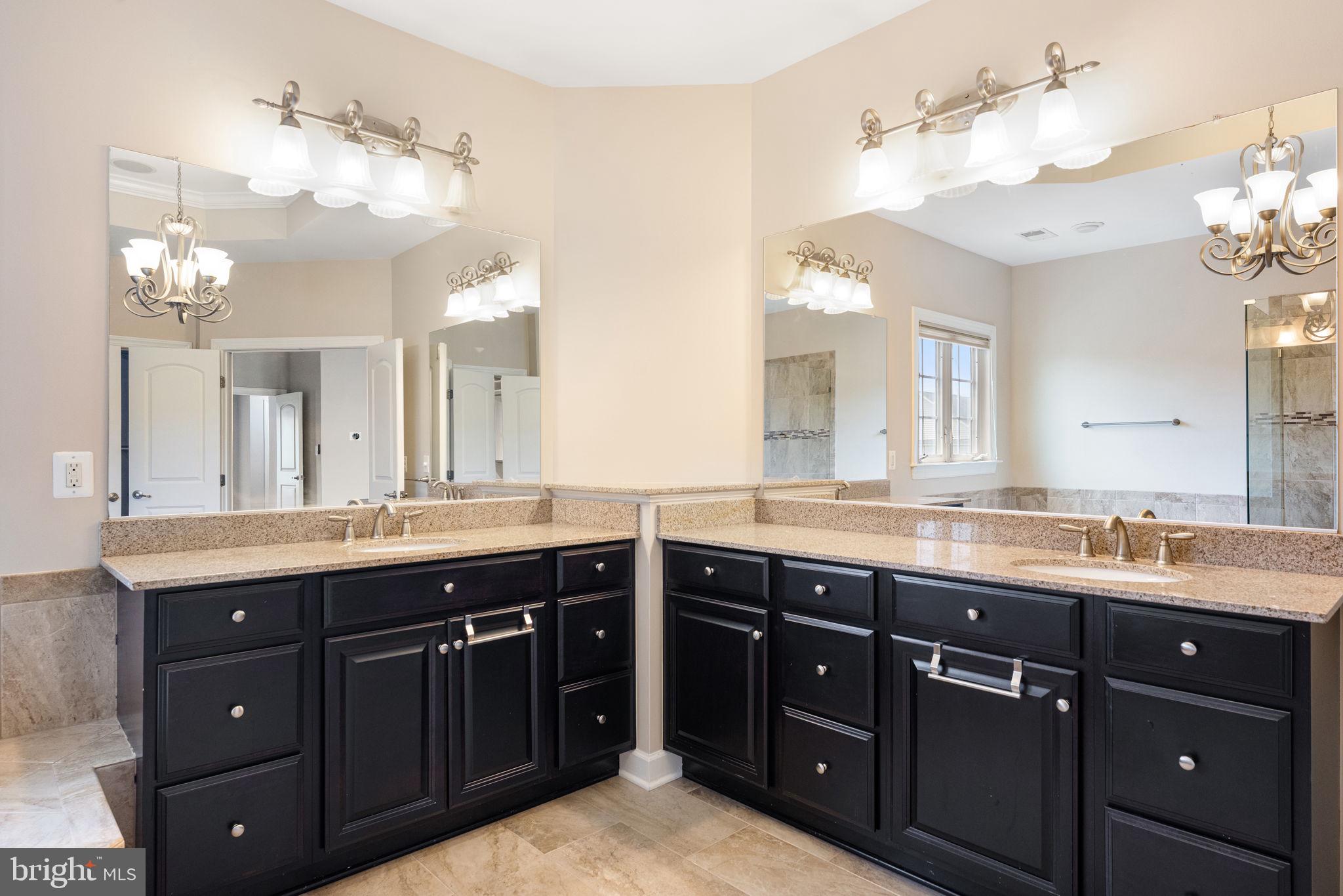 AVONLEA - Residential Lease