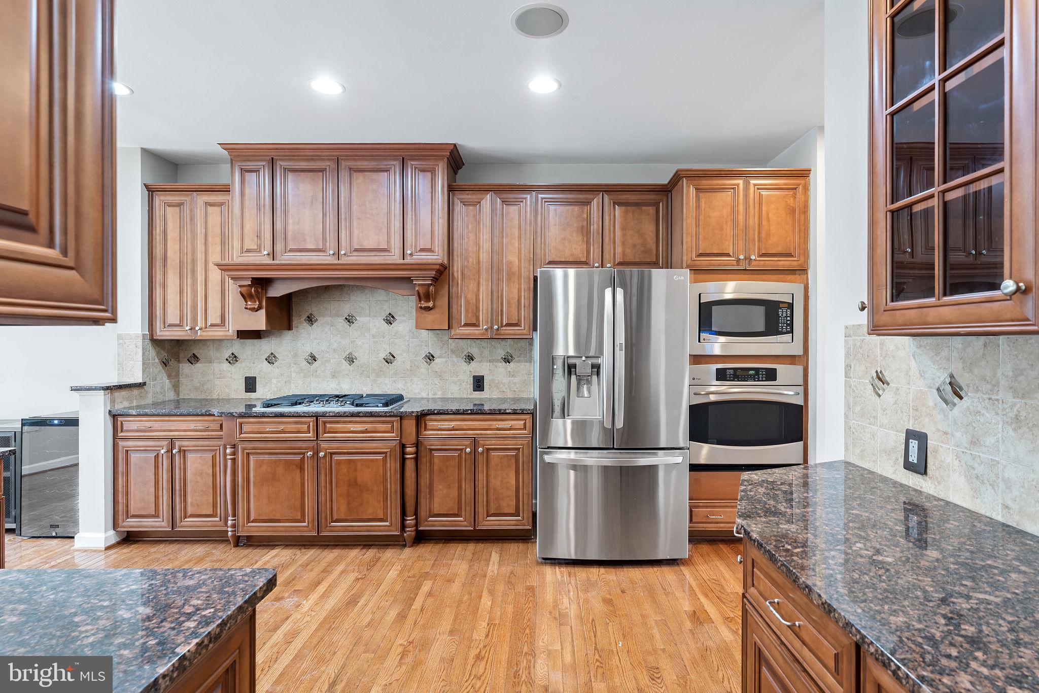 AVONLEA - Residential Lease