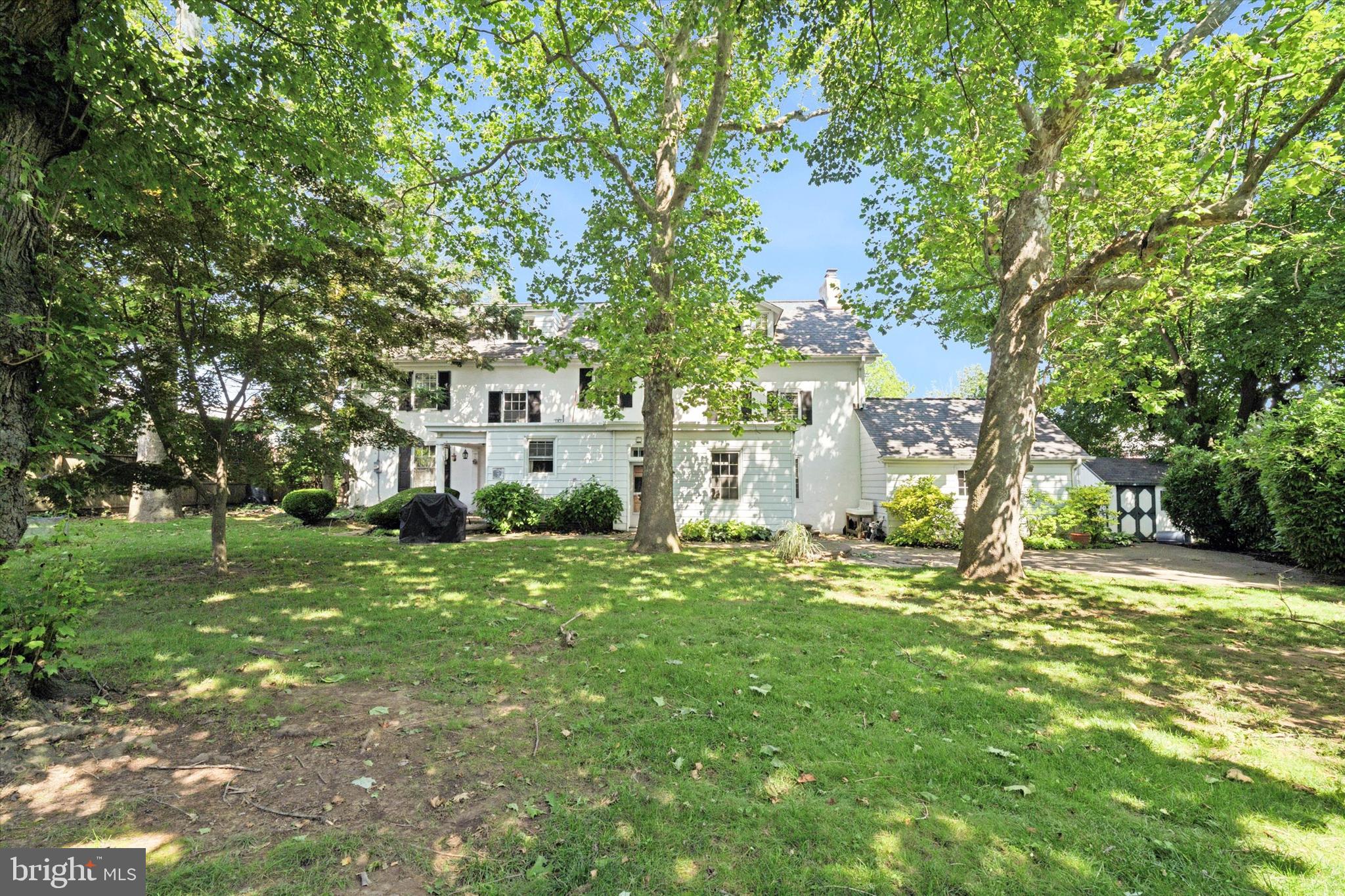 WILLOW GROVE - Residential