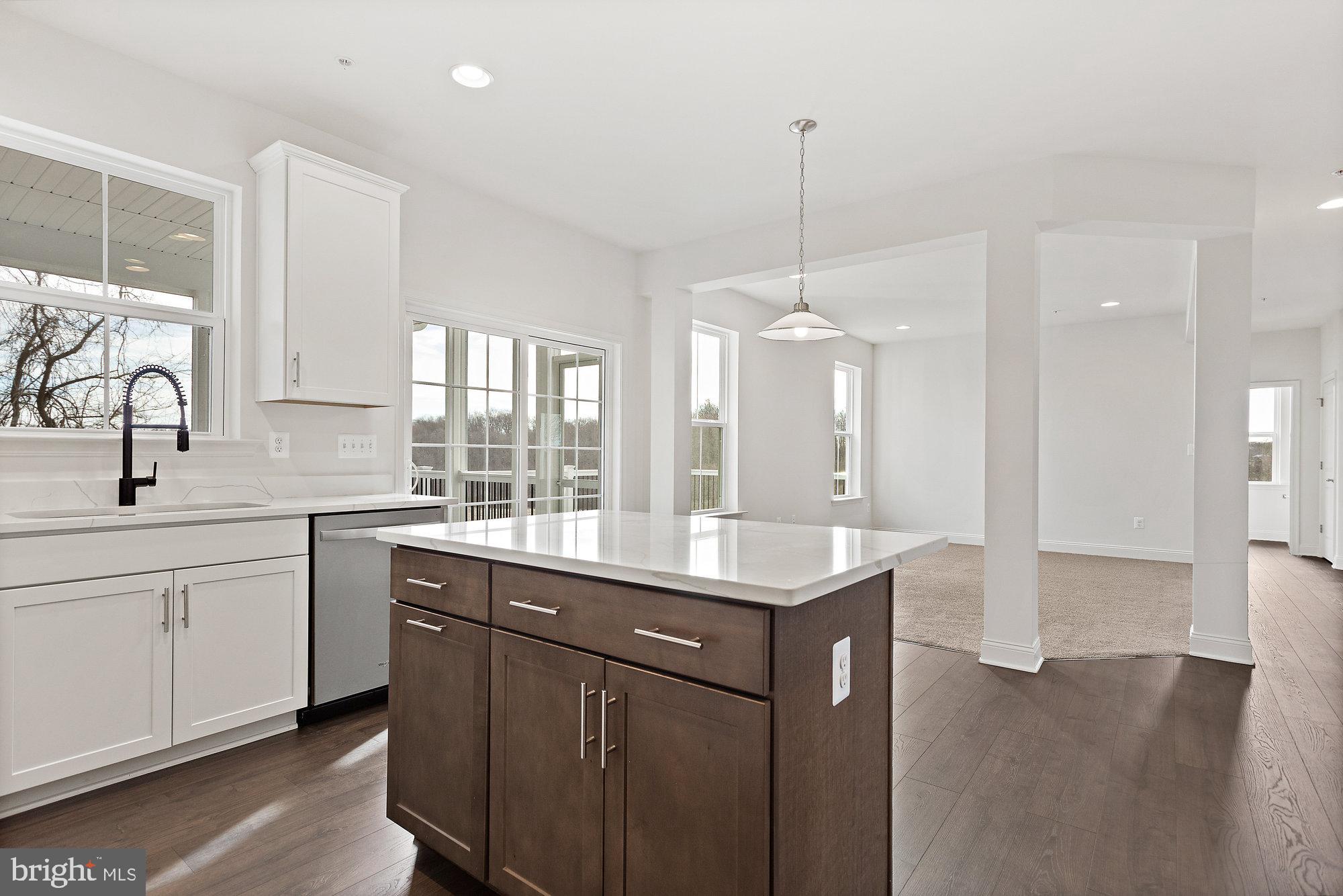 01 JERMAINE PLACE