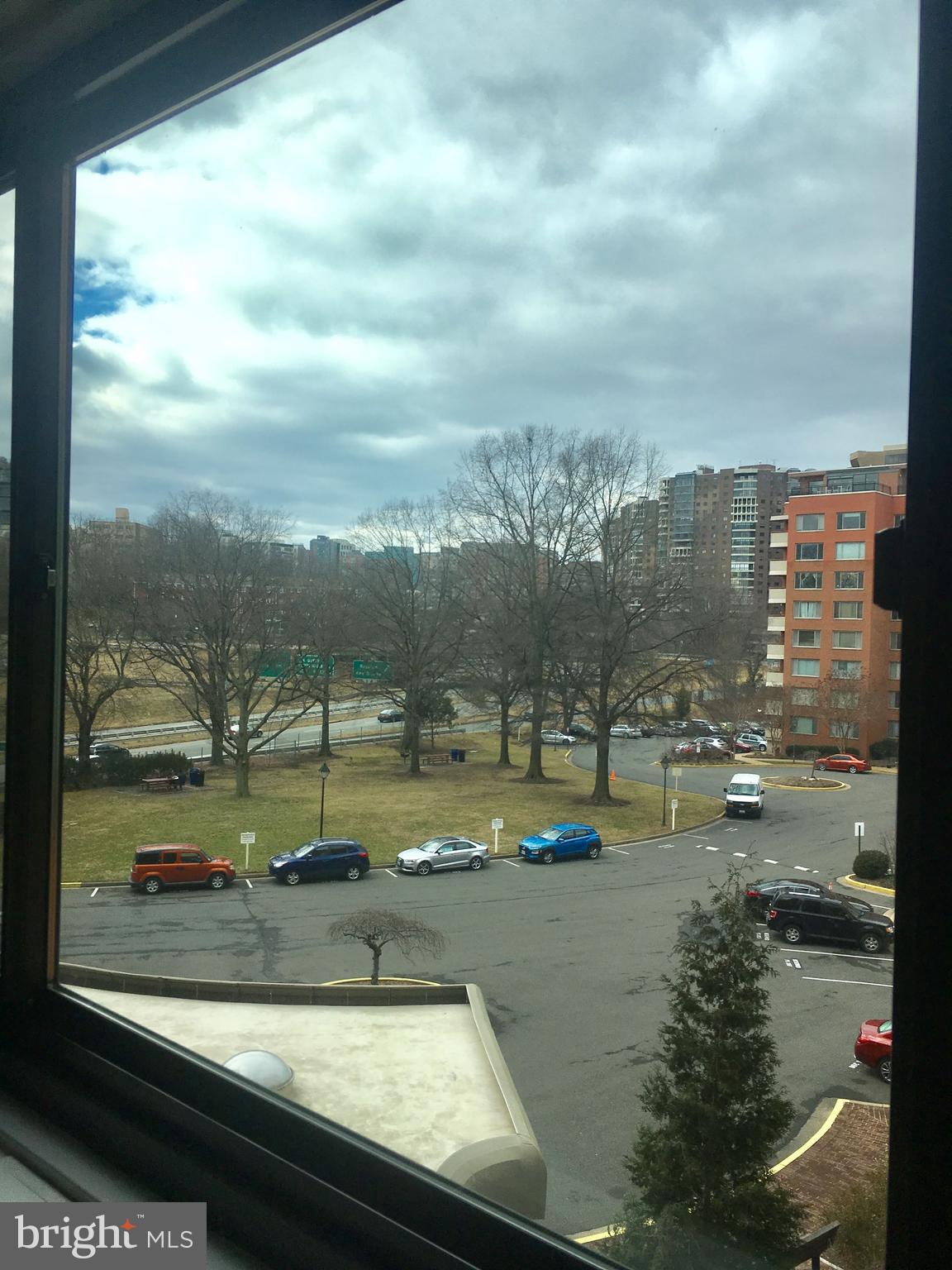 RIVER PLACE SOUTH - Residential