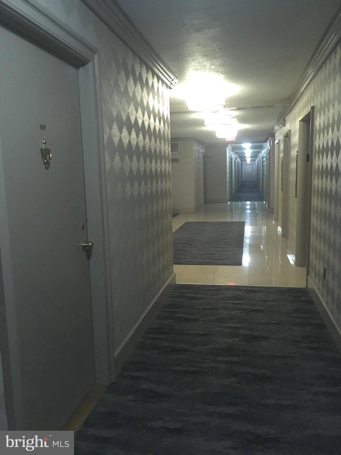 RIVER PLACE SOUTH - Residential