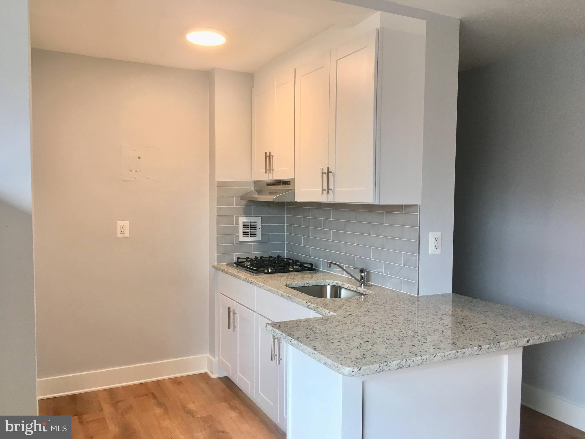 RIVER PLACE SOUTH - Residential