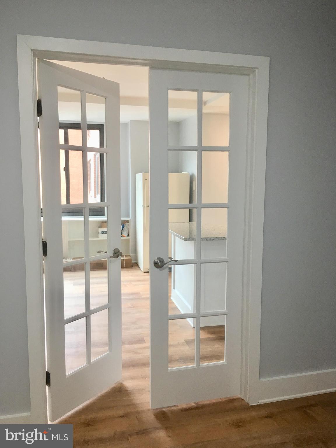 RIVER PLACE SOUTH - Residential