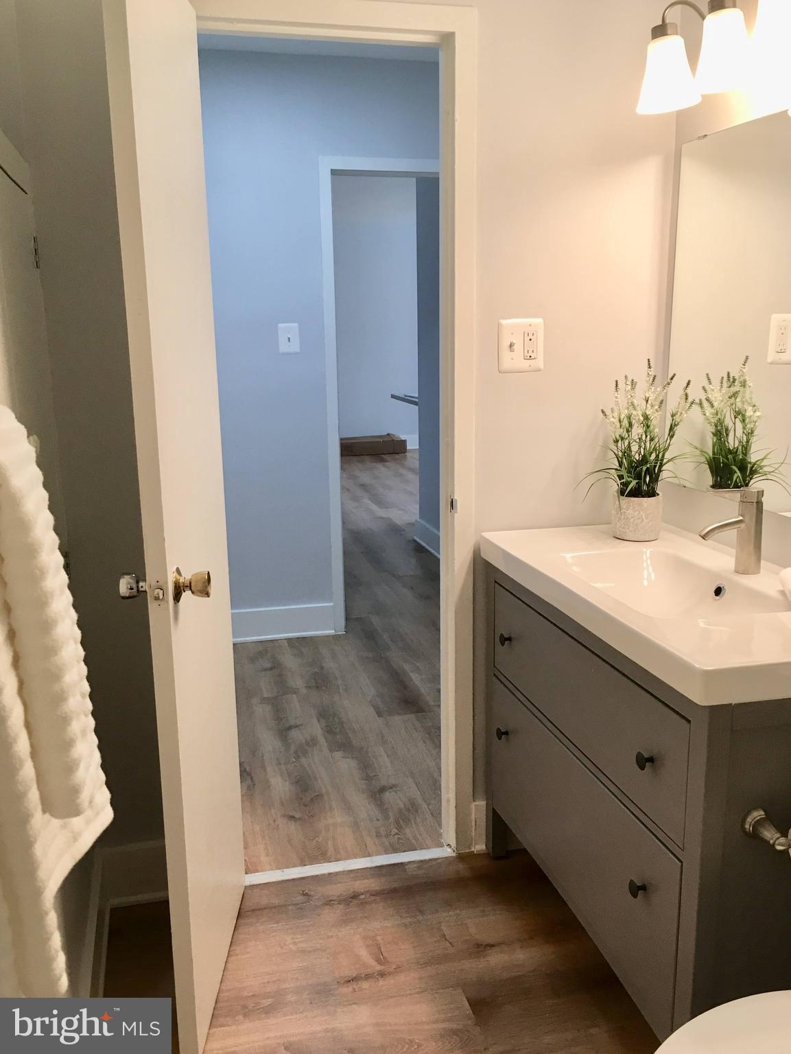 RIVER PLACE SOUTH - Residential