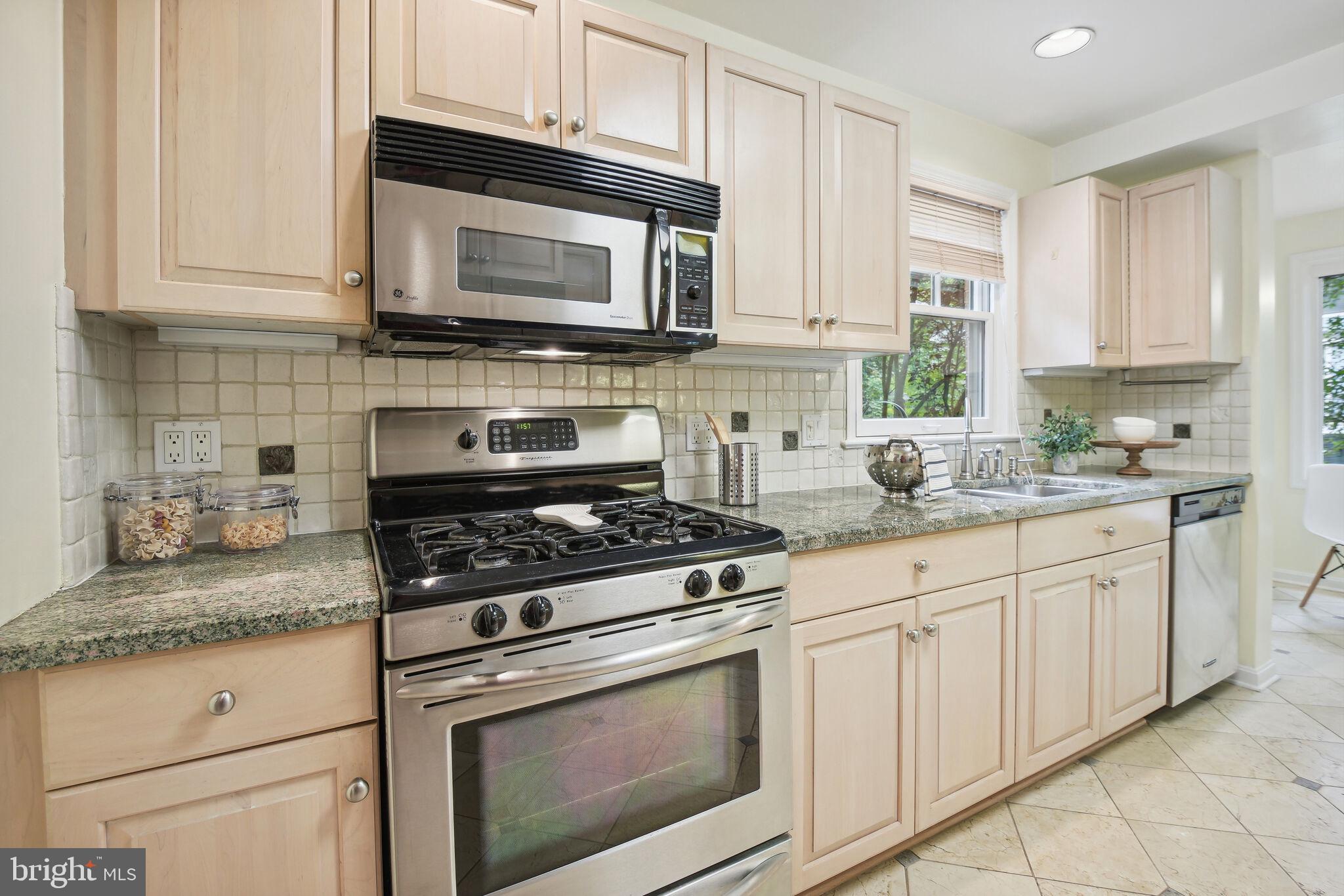 CHEVY CHASE - Residential