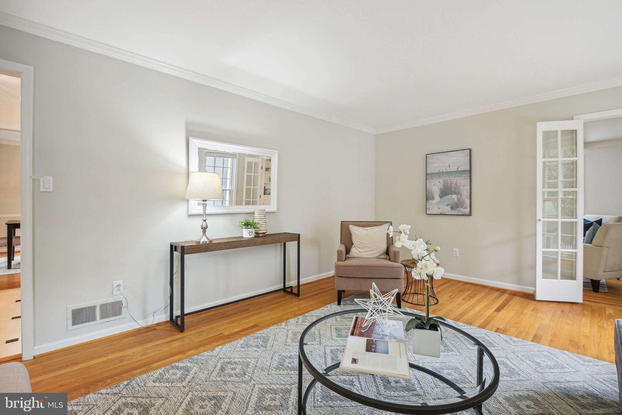 CHEVY CHASE - Residential