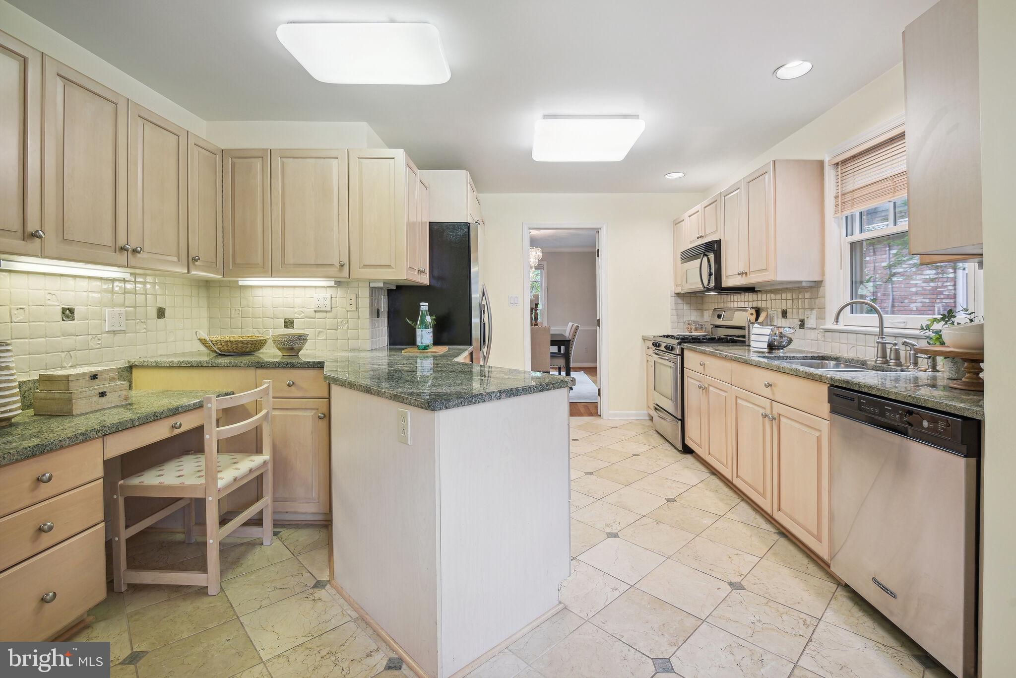 CHEVY CHASE - Residential