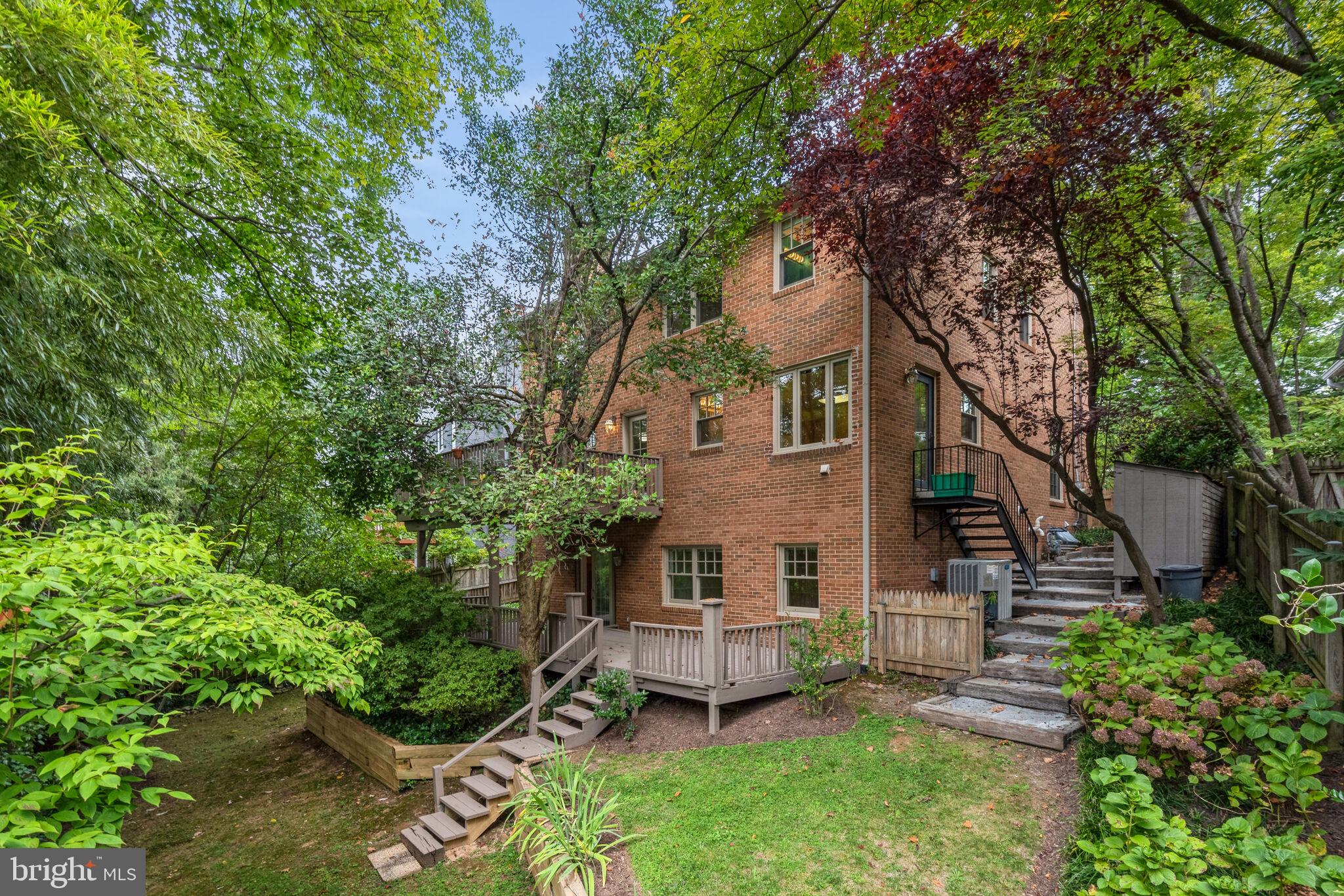 CHEVY CHASE - Residential