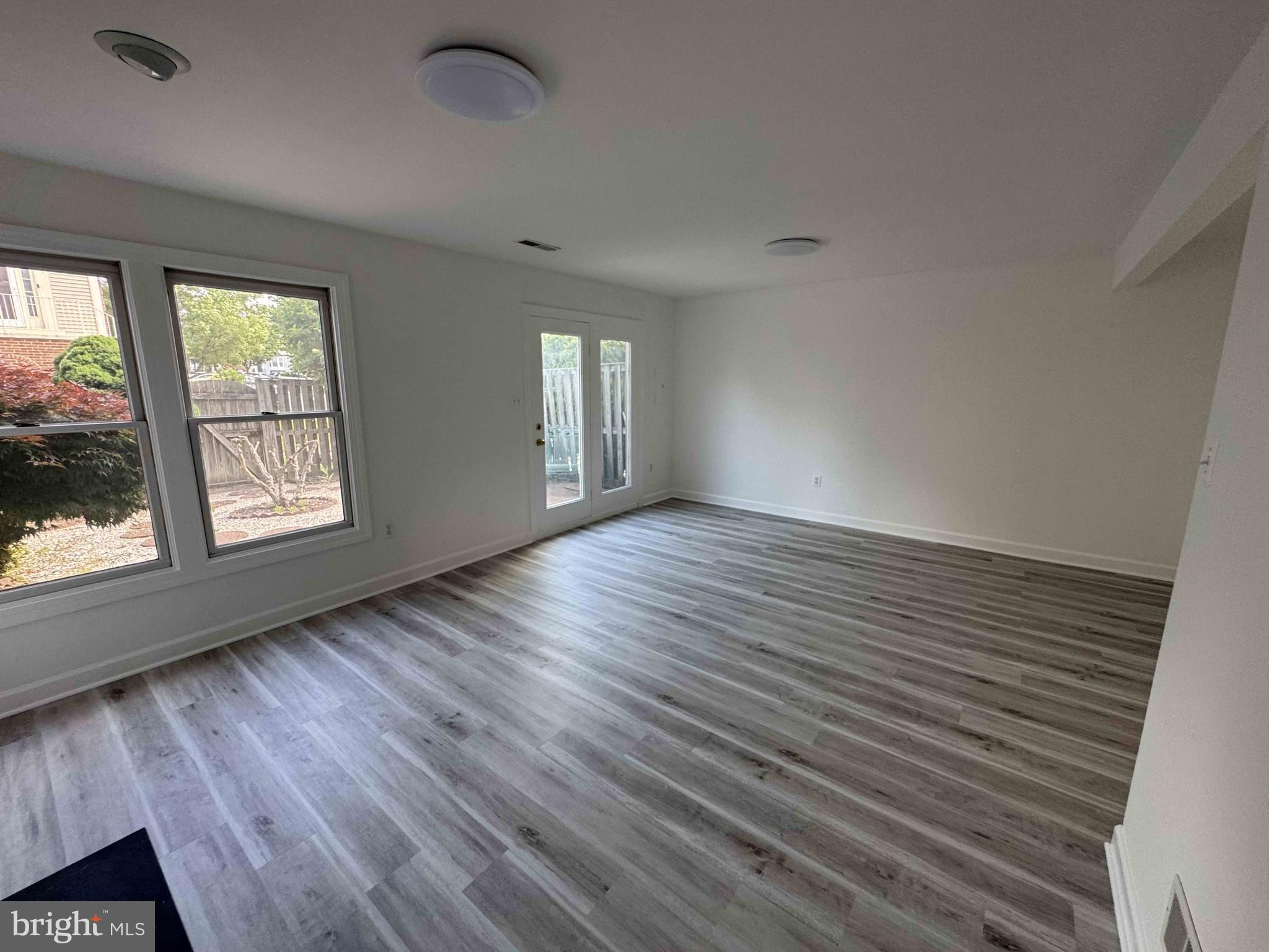 CENTRE RIDGE - Residential