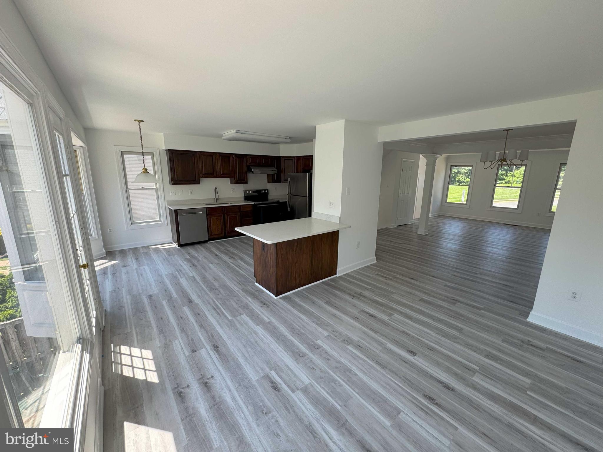 CENTRE RIDGE - Residential