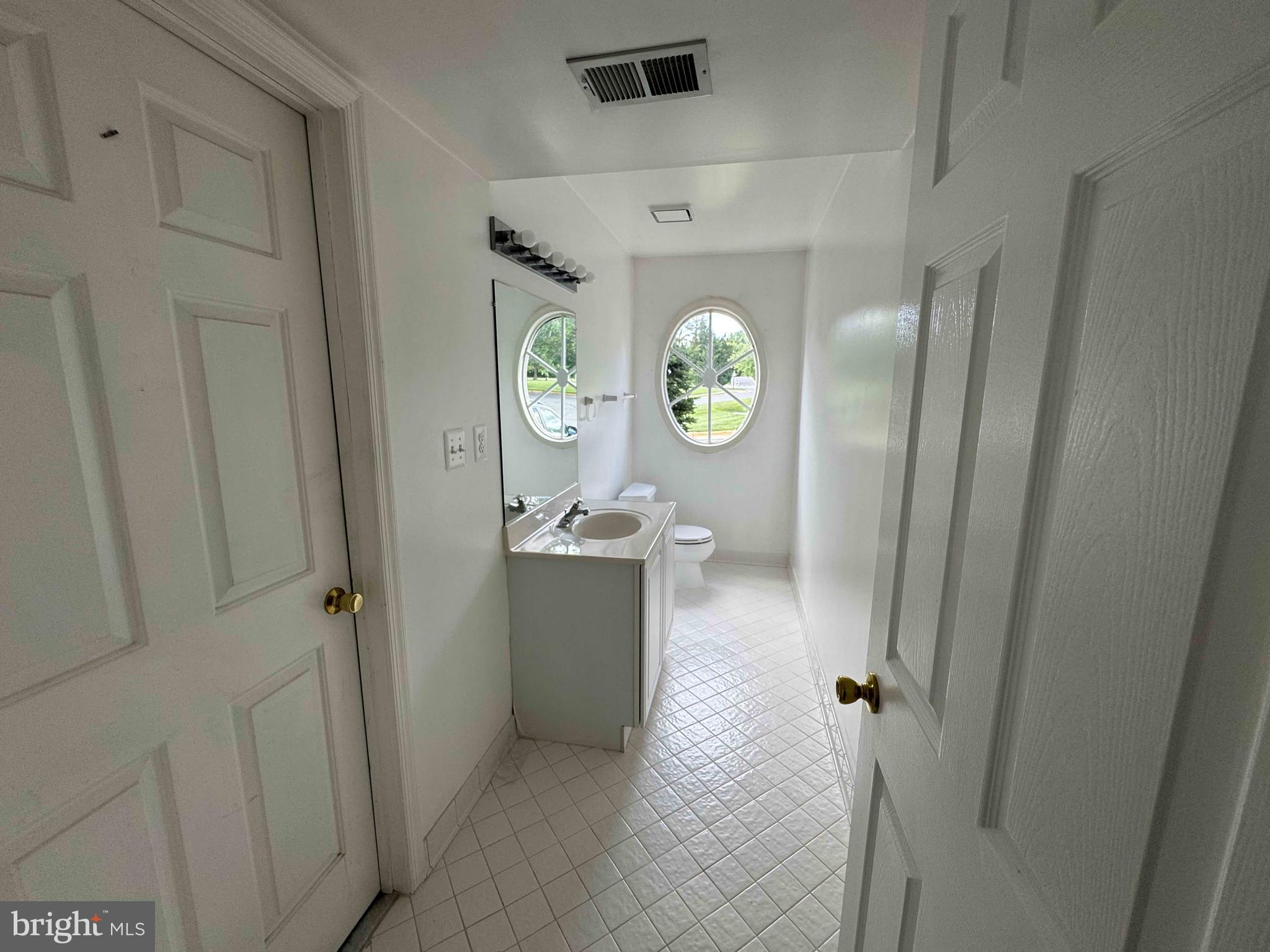 CENTRE RIDGE - Residential