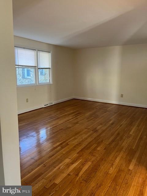 WEST HILLS - Residential Lease