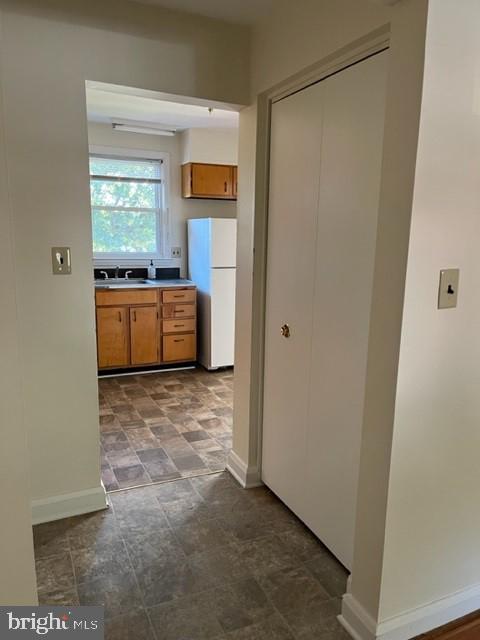 WEST HILLS - Residential Lease