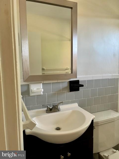 WEST HILLS - Residential Lease