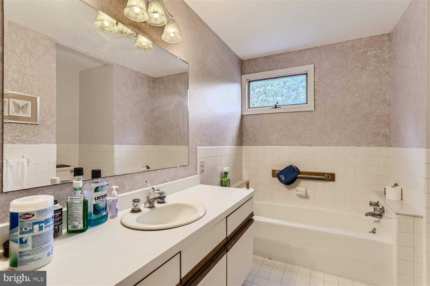 FOX DEN FARMS - Residential